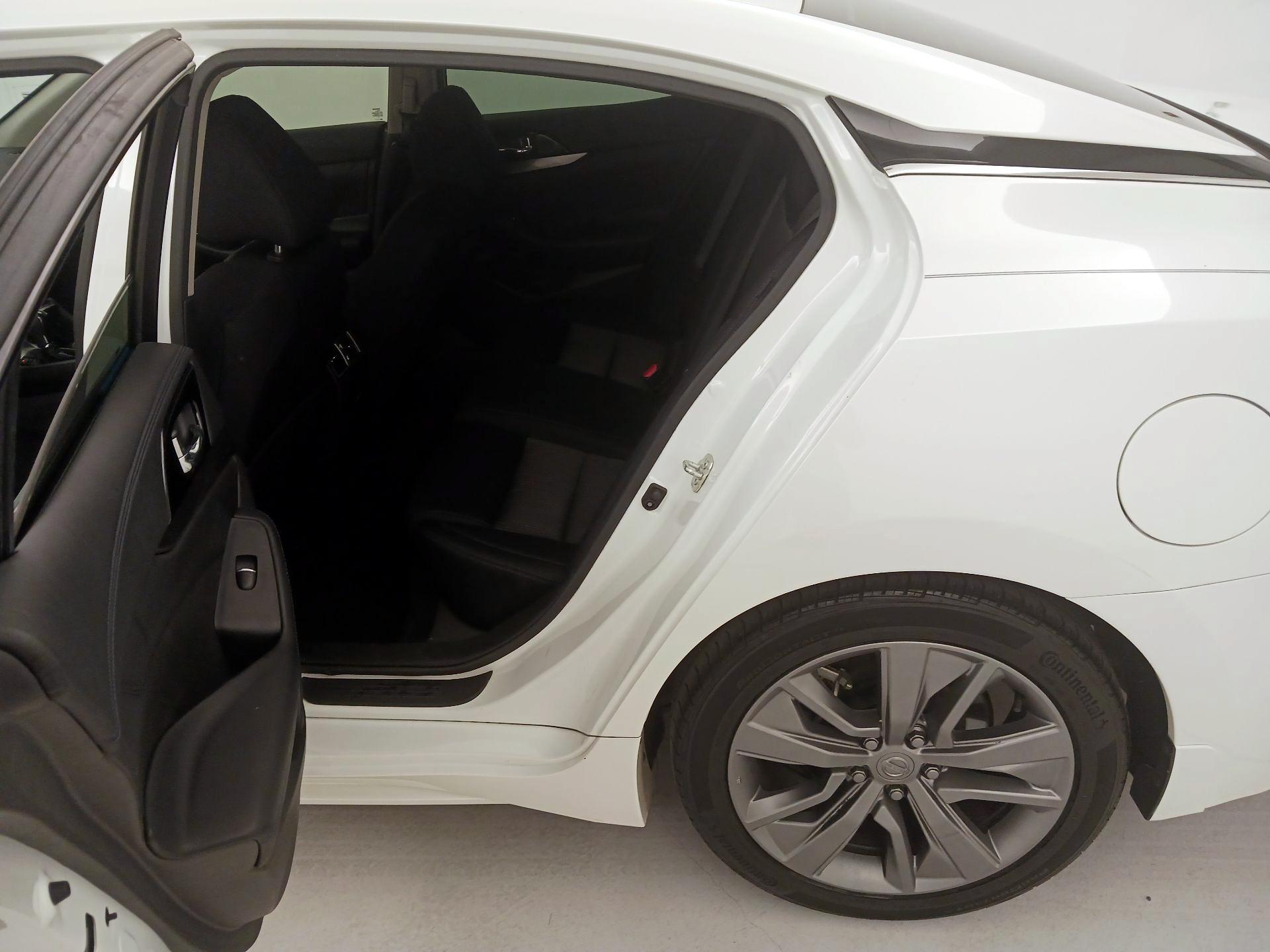 Thumbnail: 2020 Nissan Maxima - 20