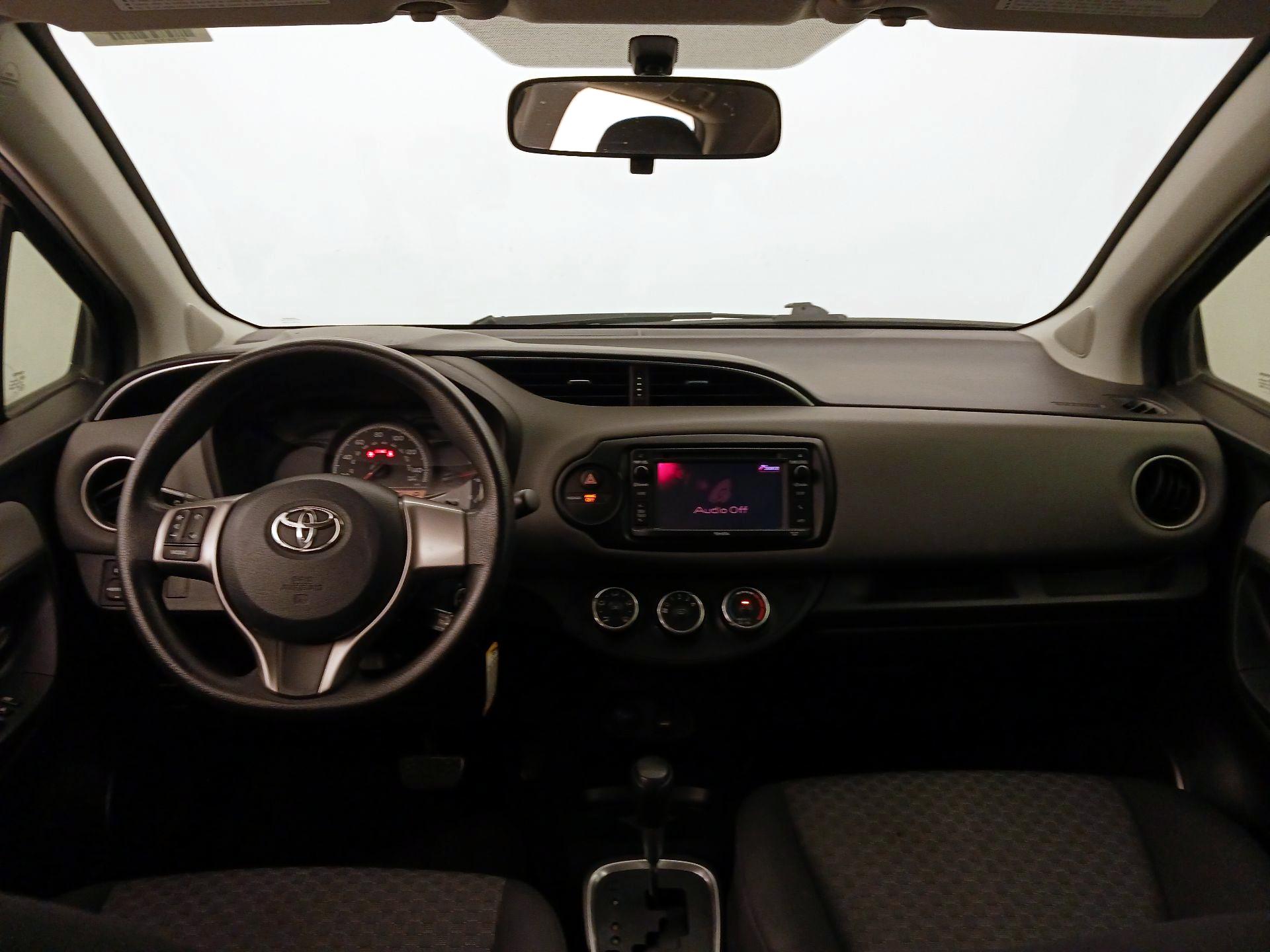 Thumbnail: 2015 Toyota Yaris - 9