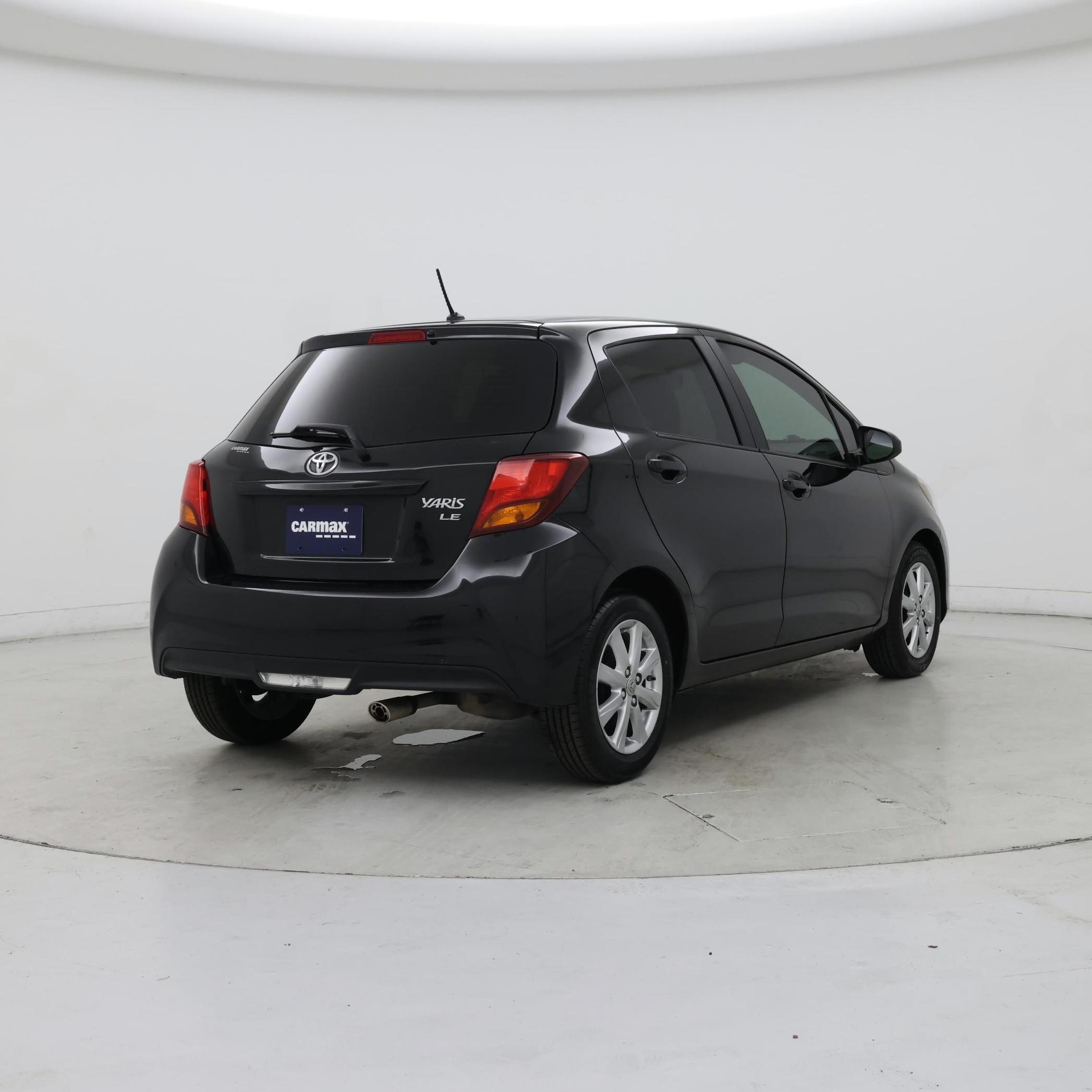 Thumbnail: 2015 Toyota Yaris - 8