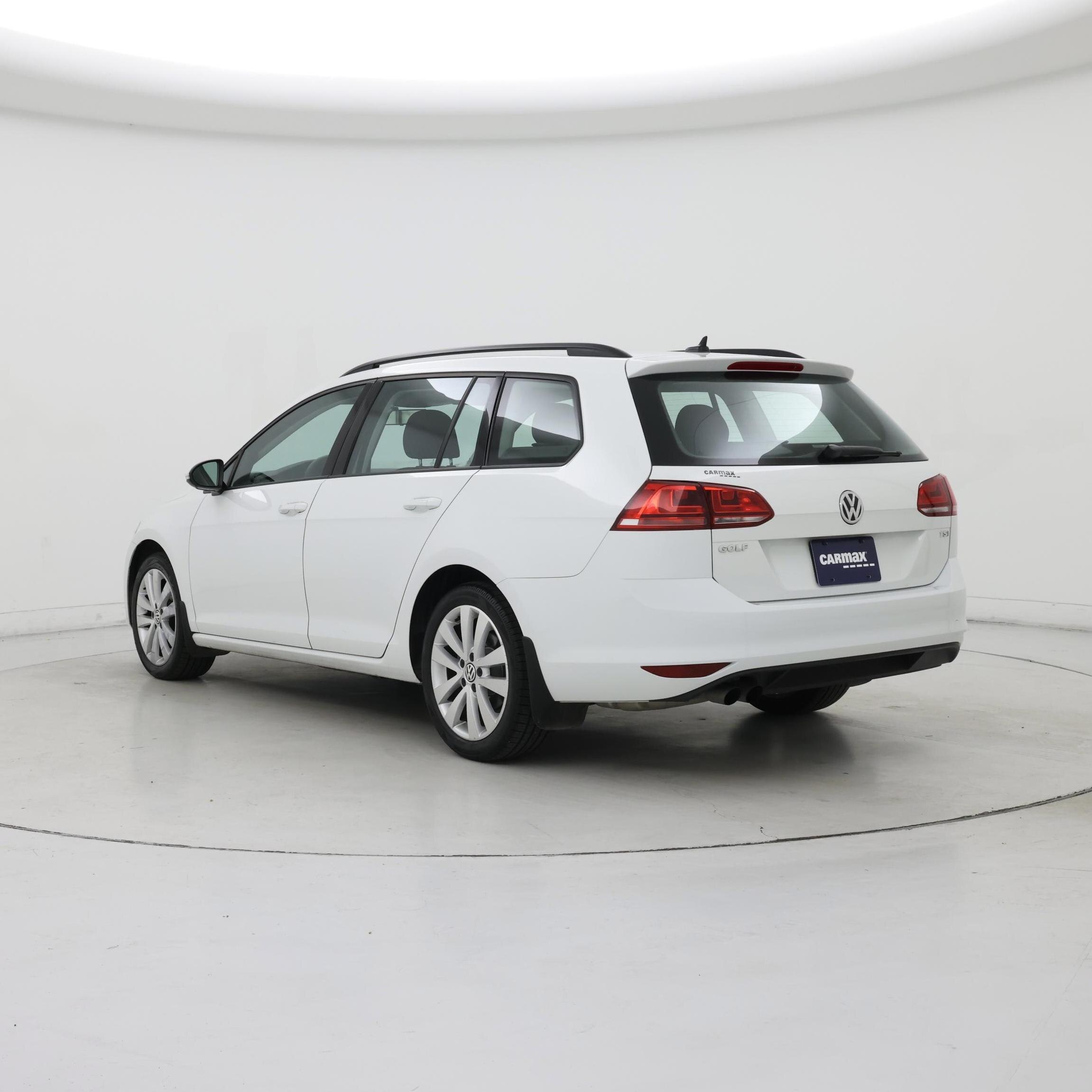 Thumbnail: 2016 Volkswagen Golf - 2