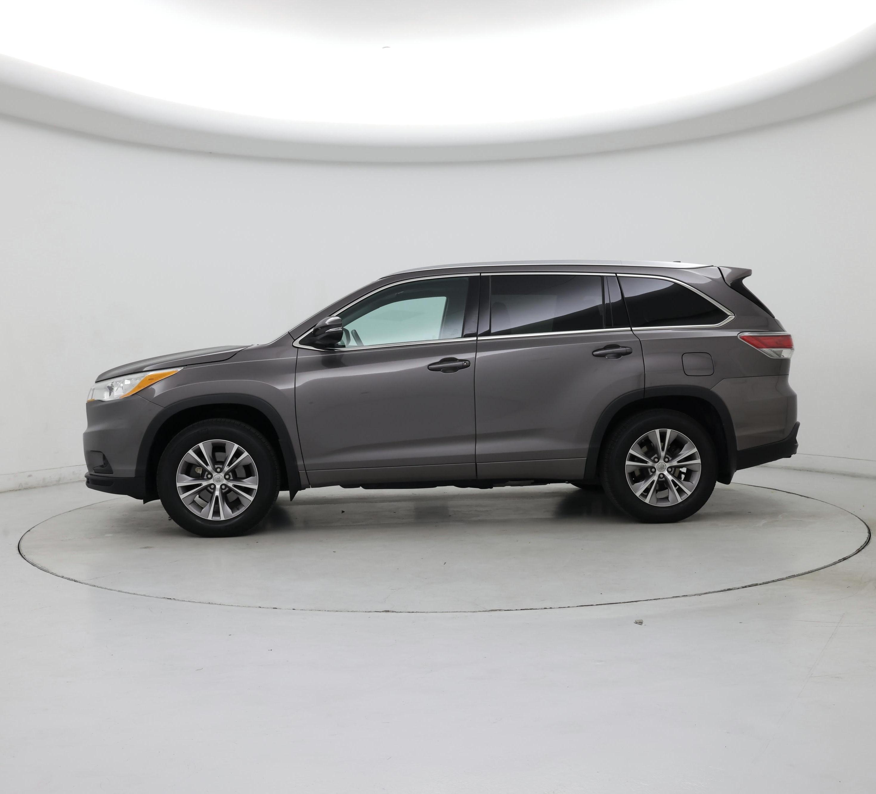 Thumbnail: 2014 Toyota Highlander - 3