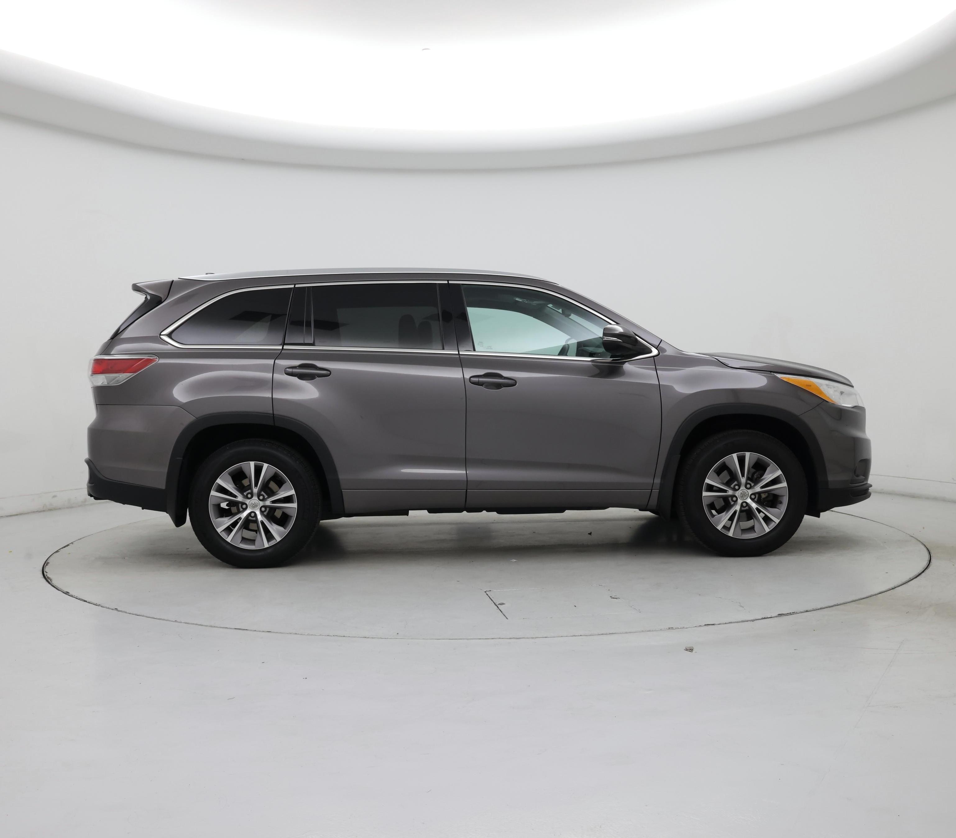 Thumbnail: 2014 Toyota Highlander - 7