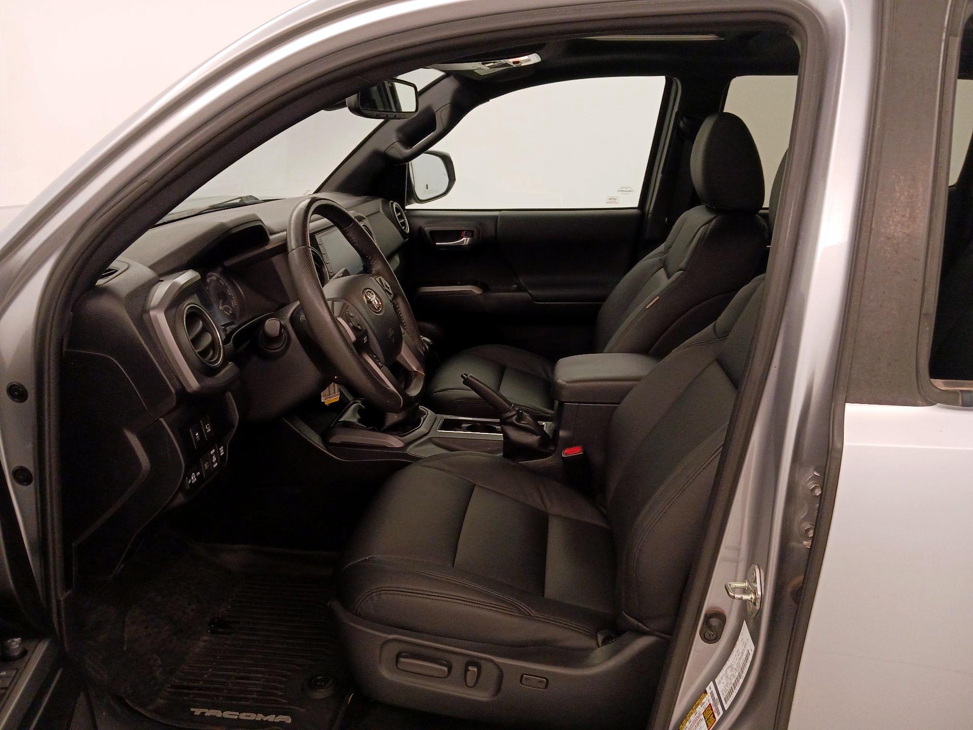 Thumbnail: 2020 Toyota Tacoma - 11
