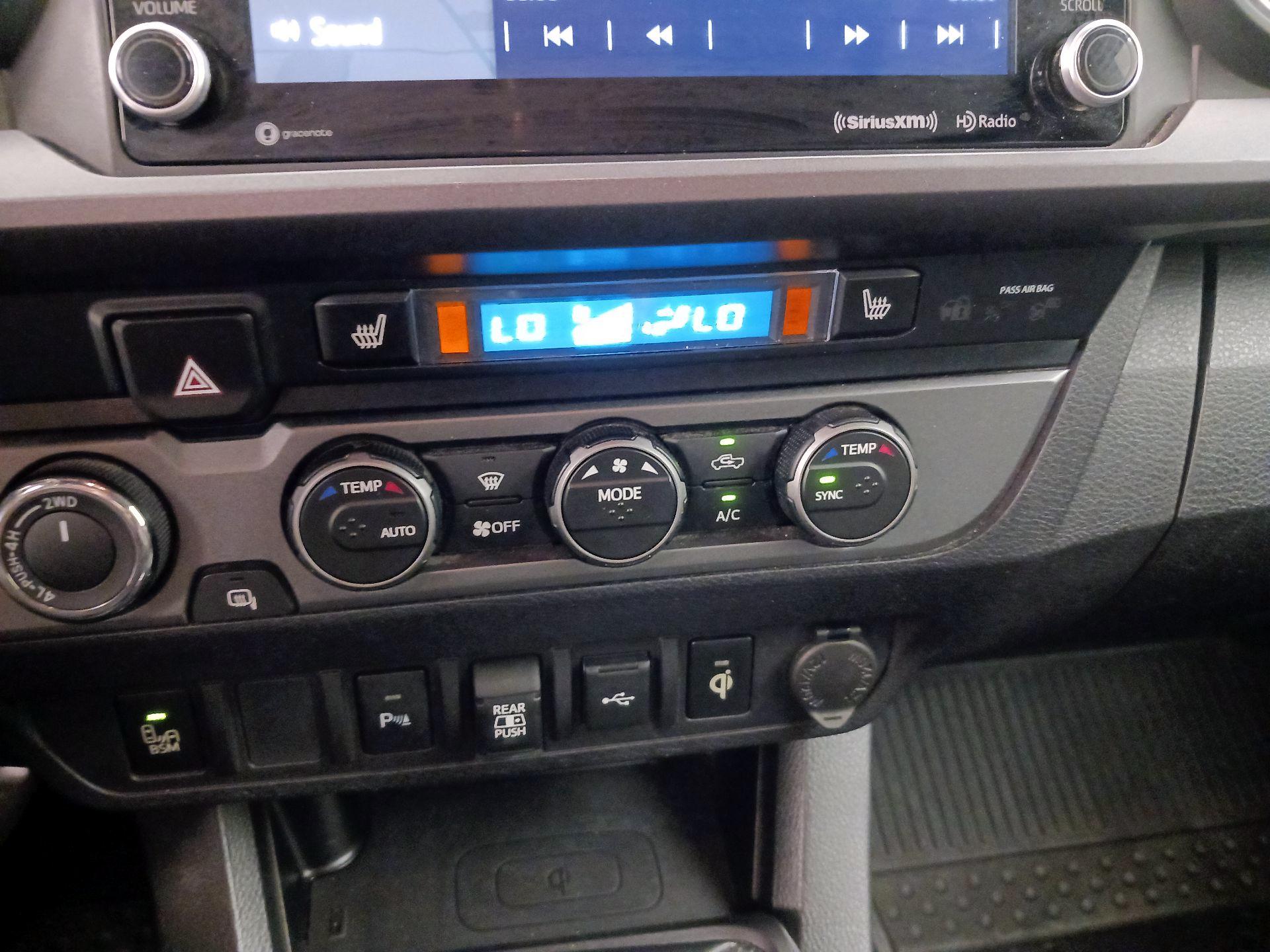 Thumbnail: 2020 Toyota Tacoma - 17