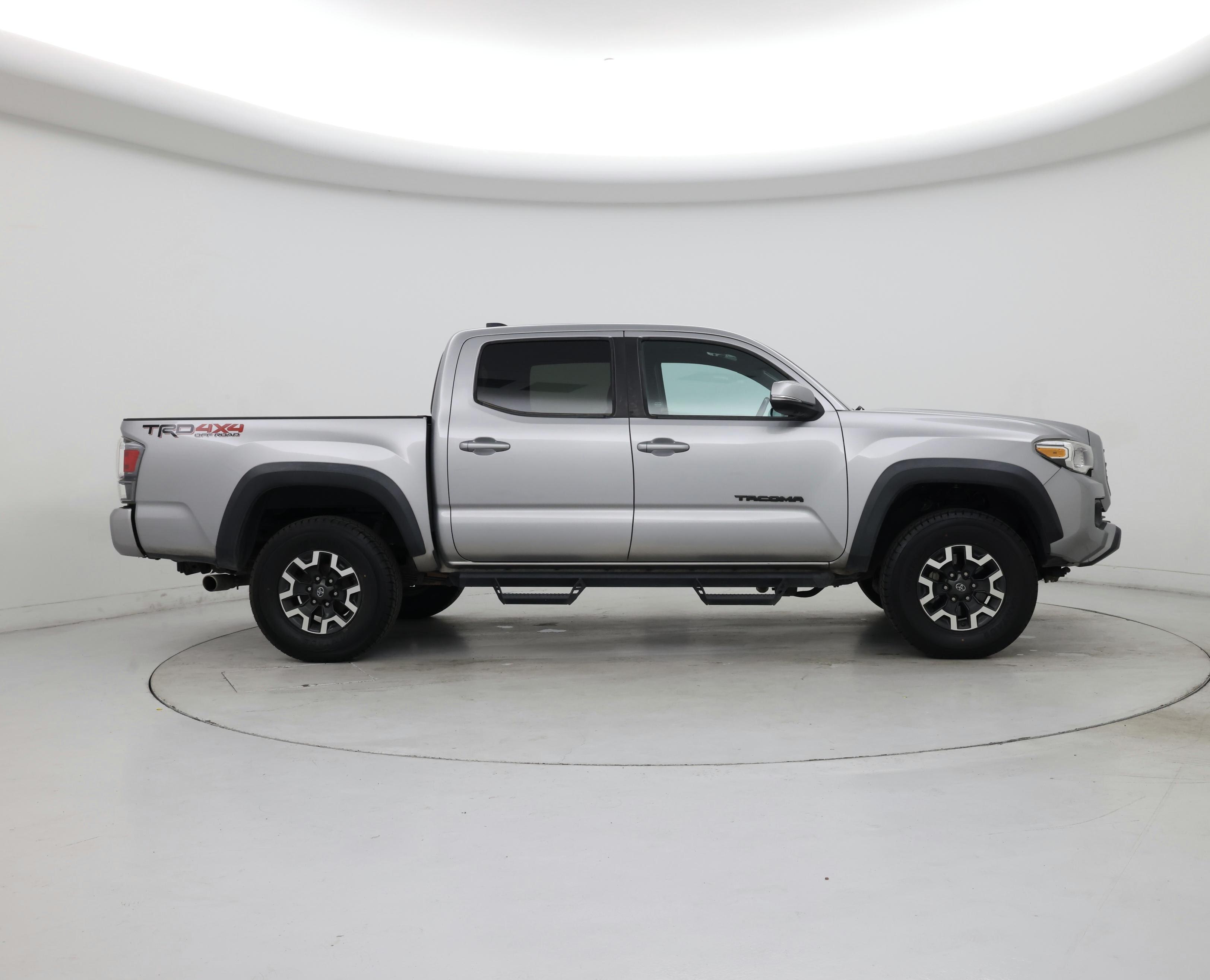 Thumbnail: 2020 Toyota Tacoma - 7