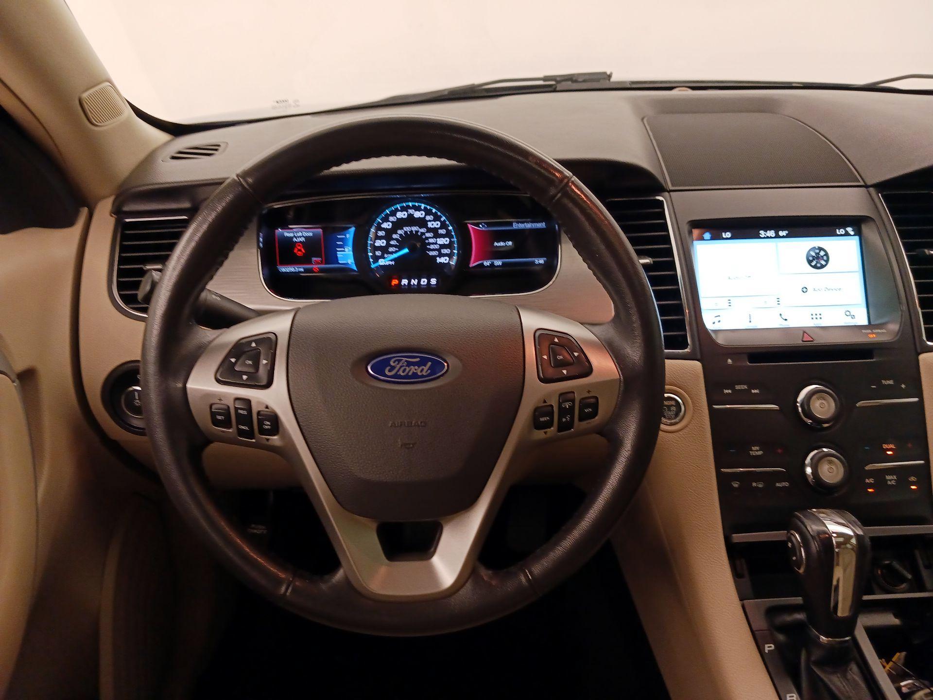 Thumbnail: 2016 Ford Taurus - 10
