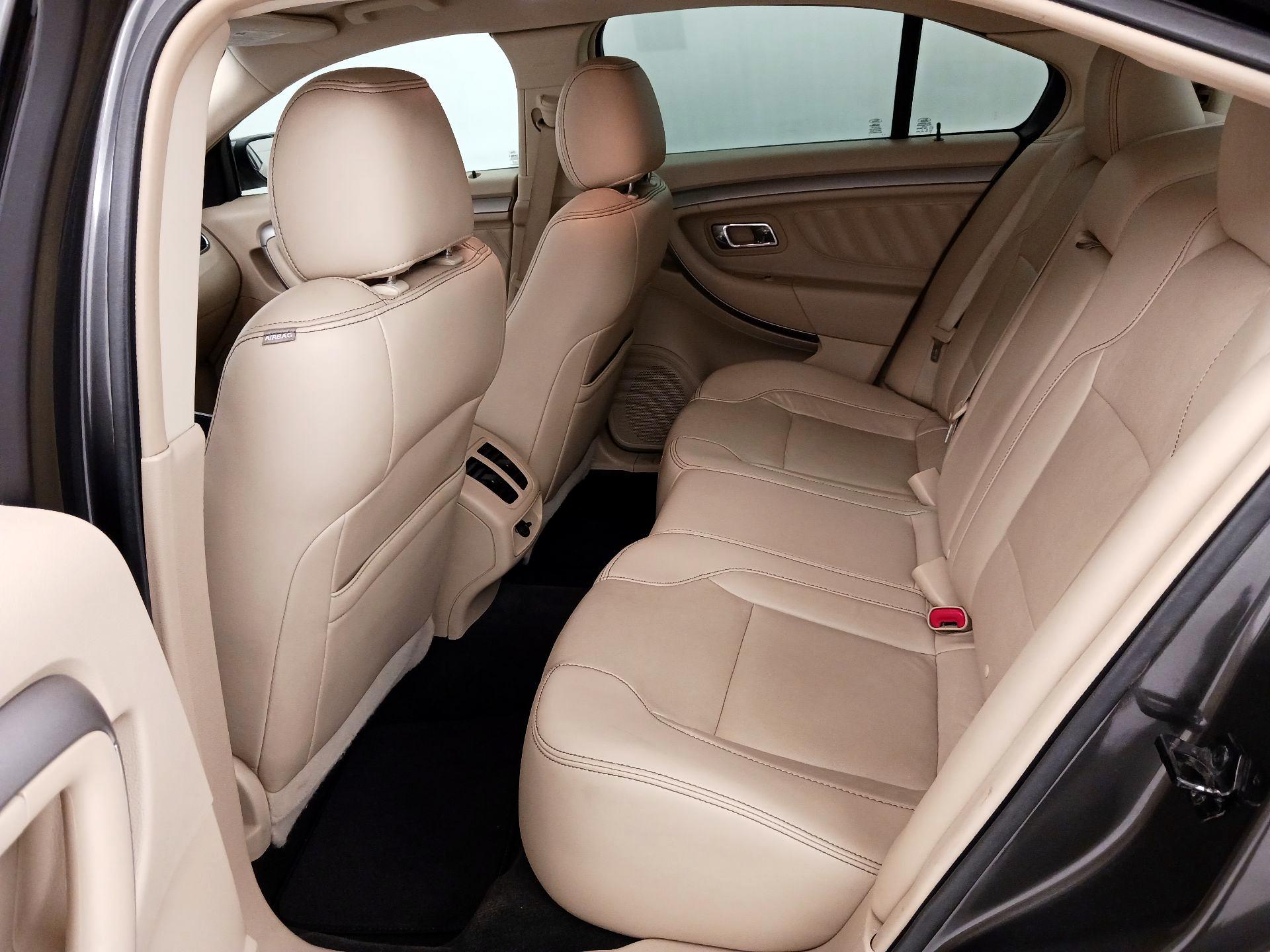 Thumbnail: 2016 Ford Taurus - 20