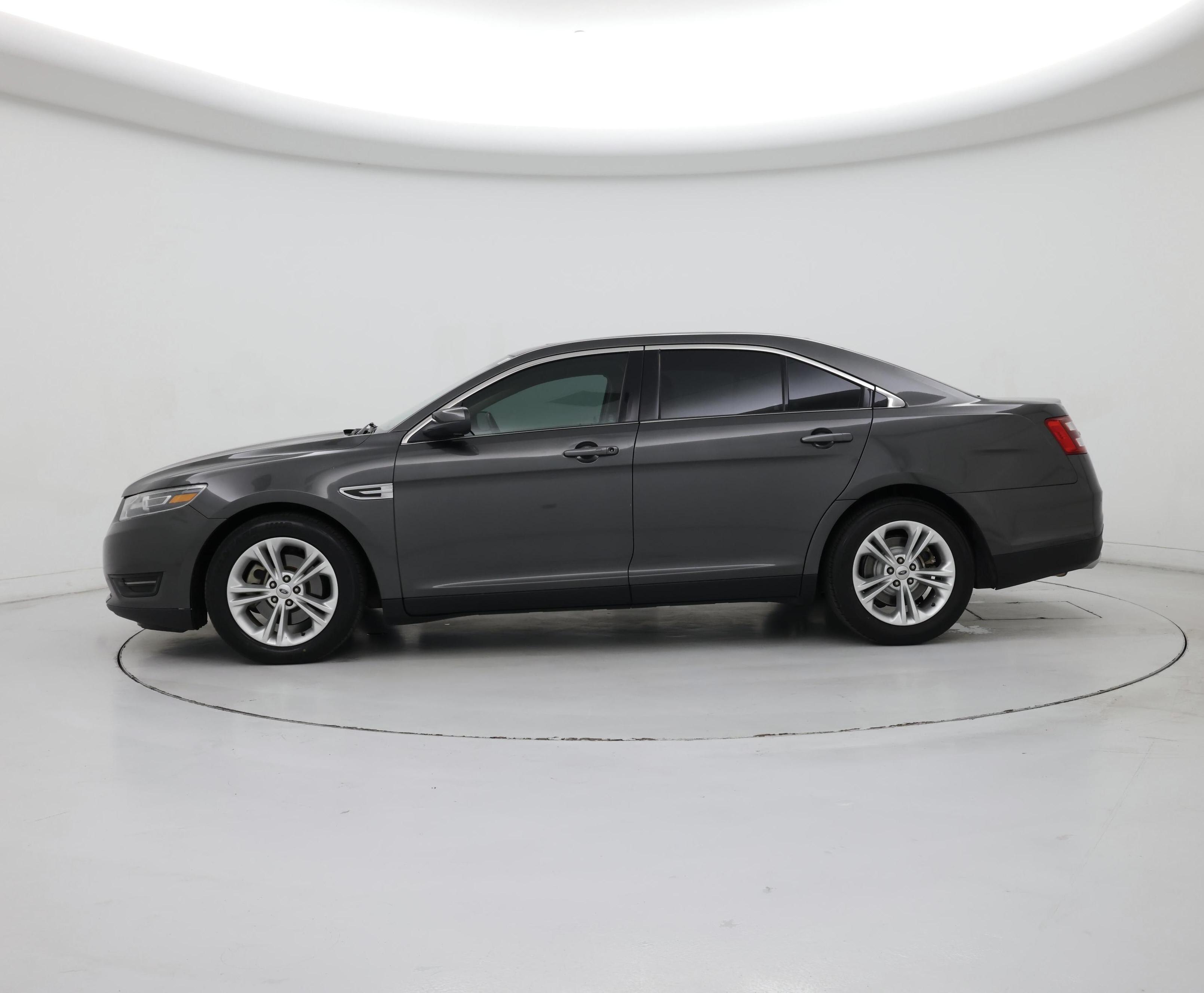 Thumbnail: 2016 Ford Taurus - 3