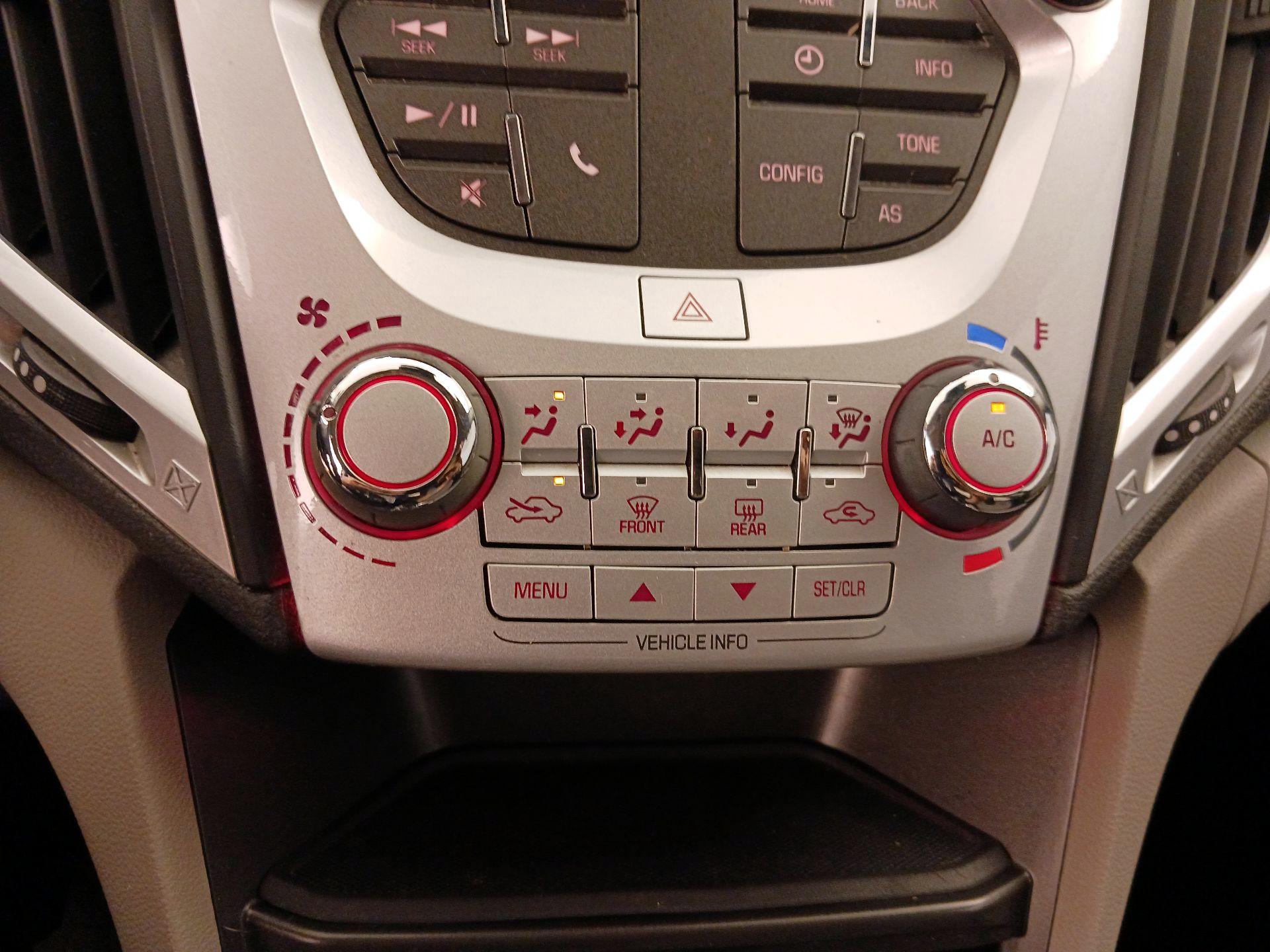 Thumbnail: 2016 GMC Terrain - 15