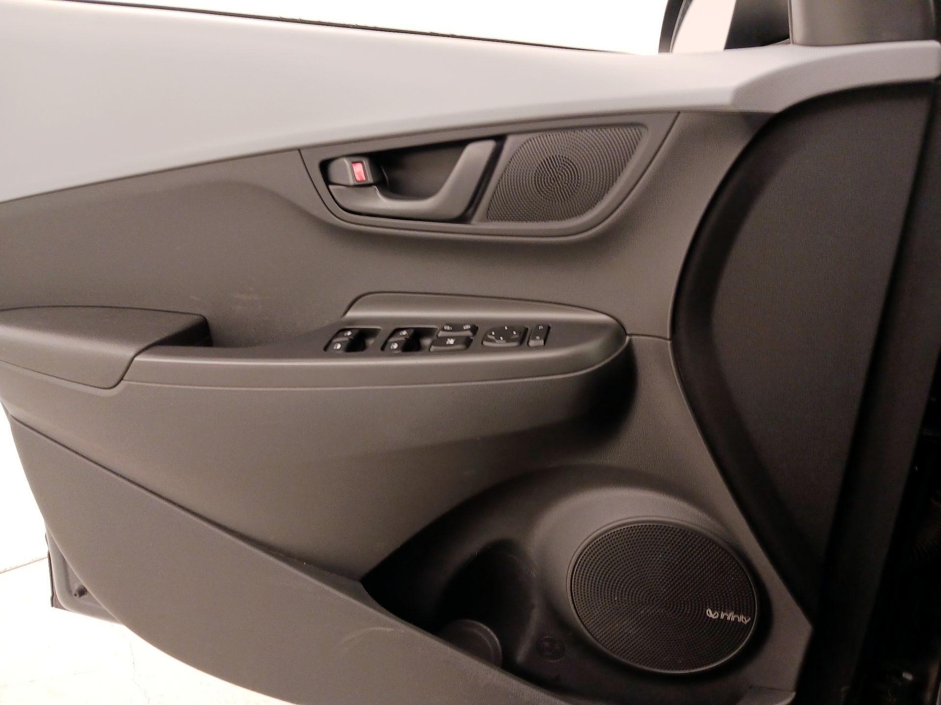 Thumbnail: 2019 Hyundai Kona - 12