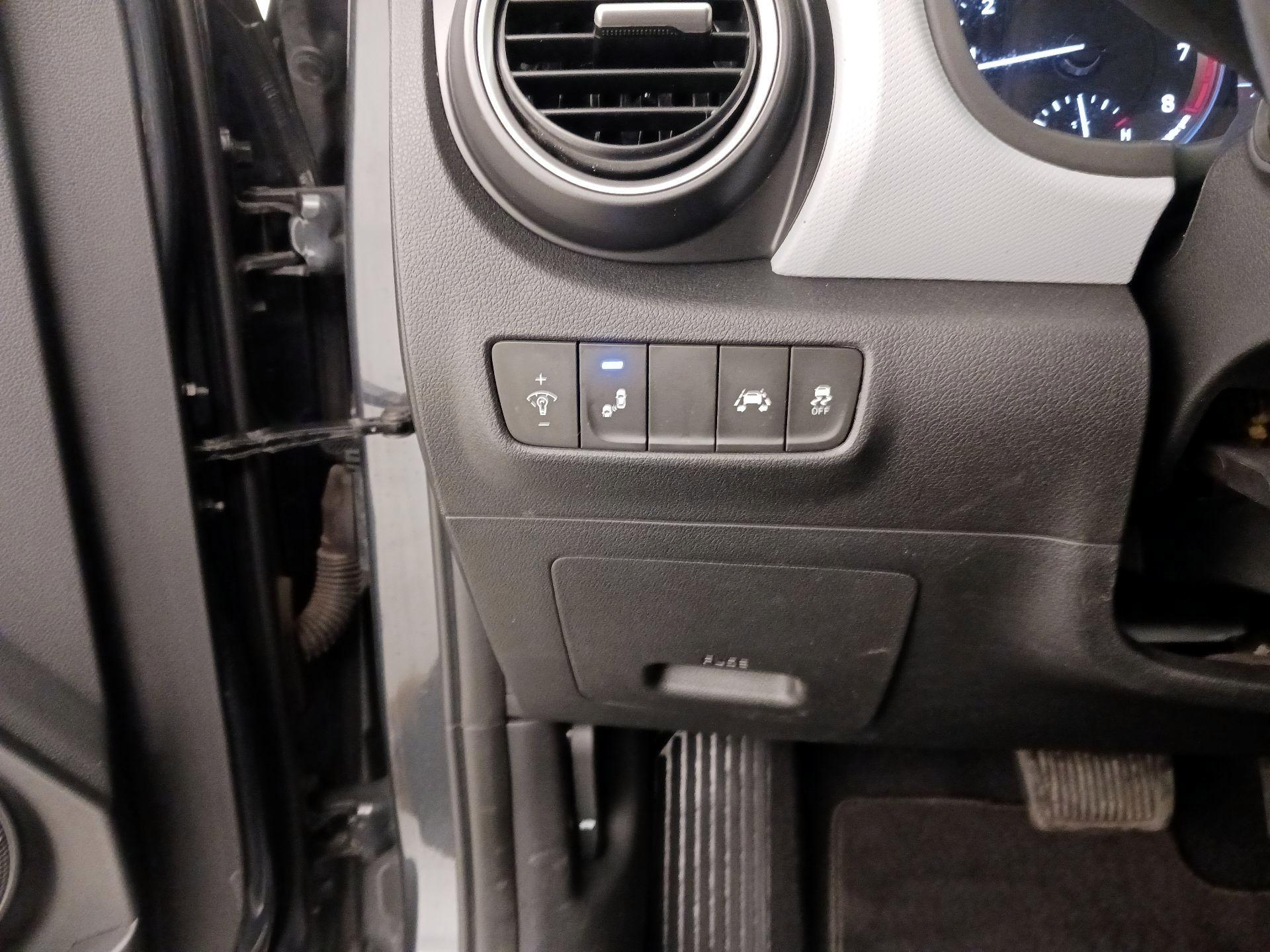 Thumbnail: 2019 Hyundai Kona - 13