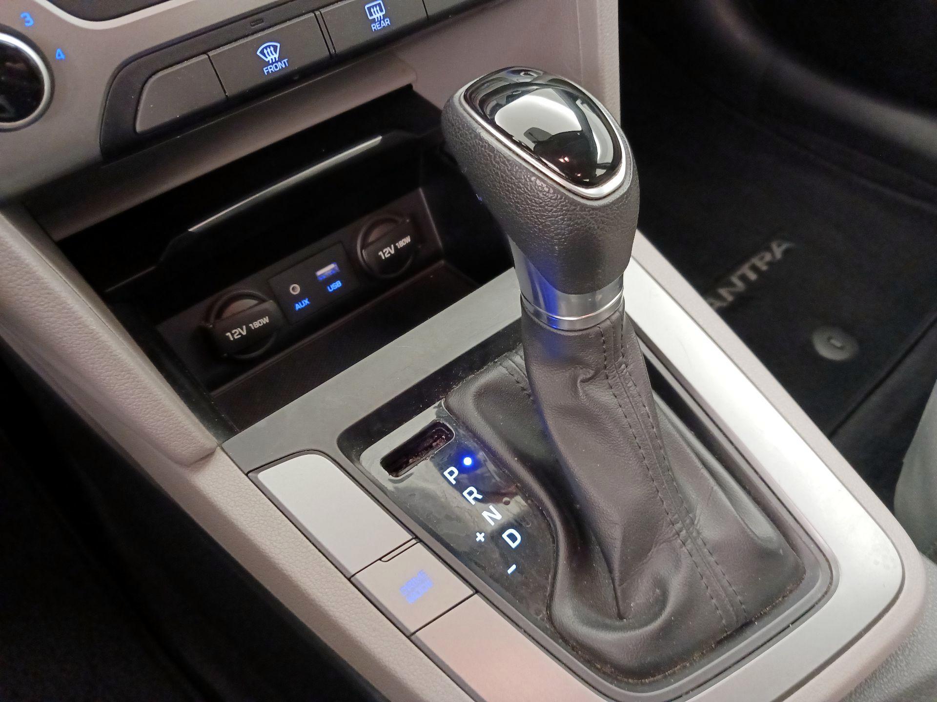 Thumbnail: 2017 Hyundai Elantra - 18