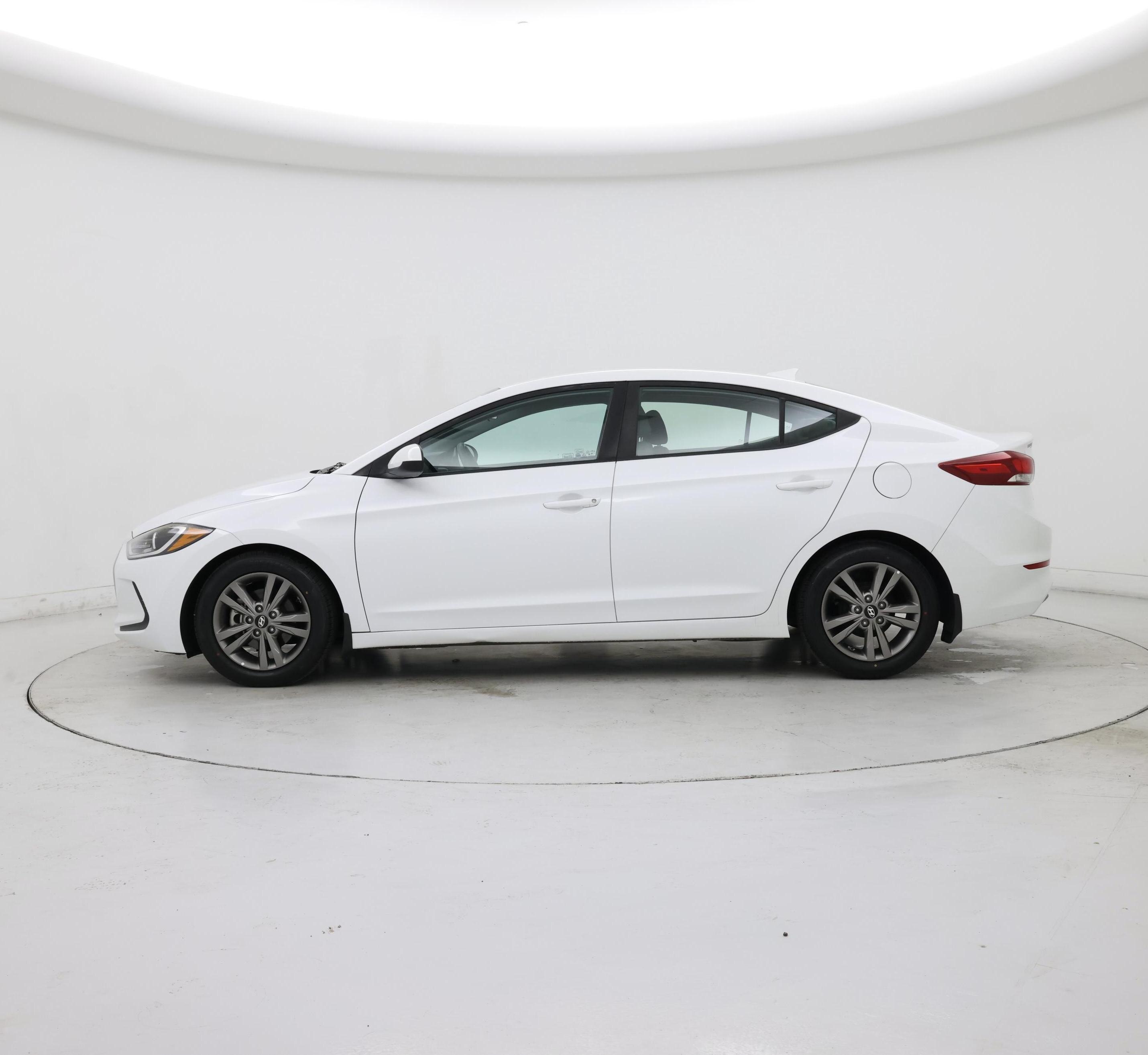 Thumbnail: 2017 Hyundai Elantra - 3