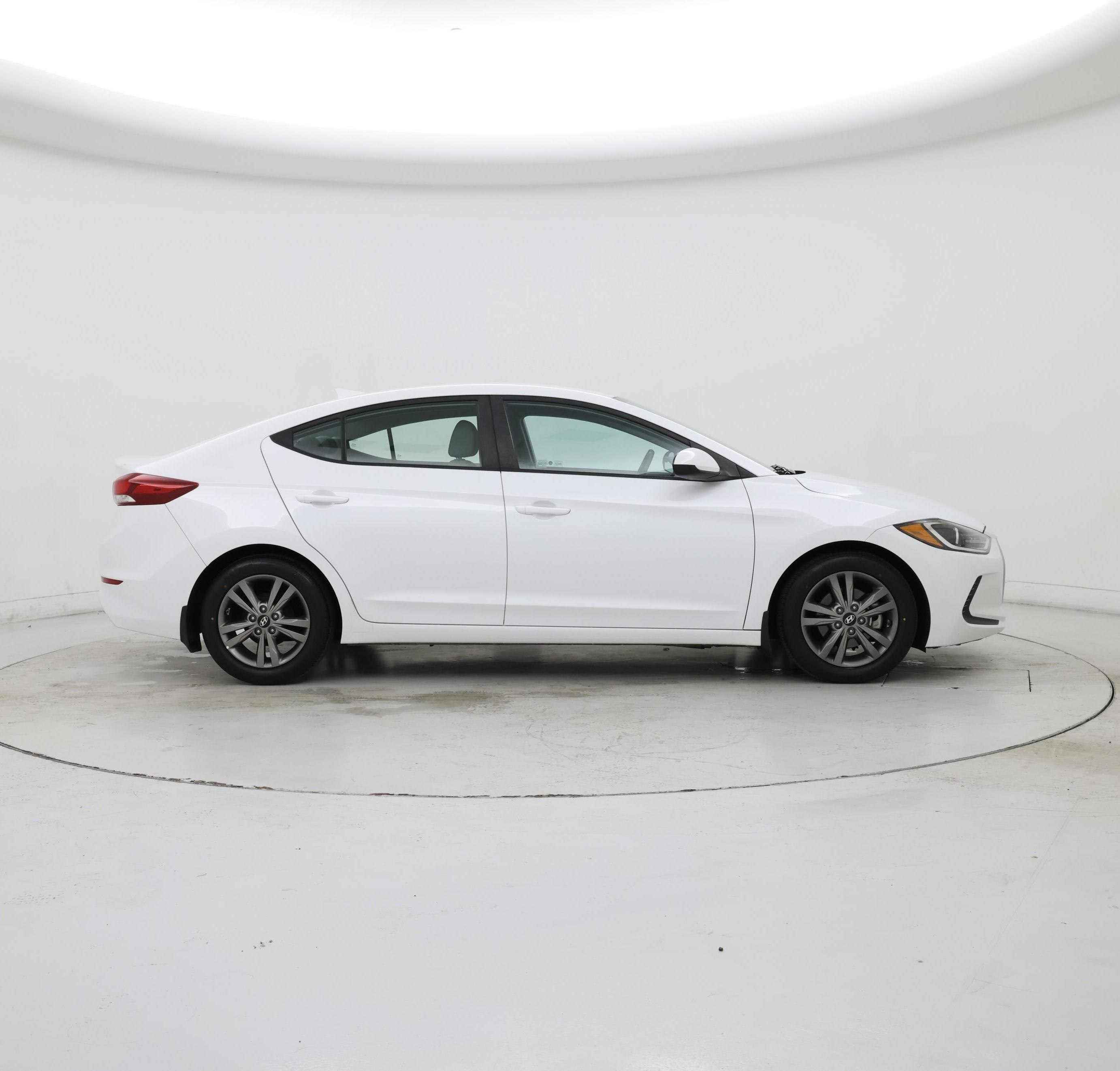 Thumbnail: 2017 Hyundai Elantra - 7