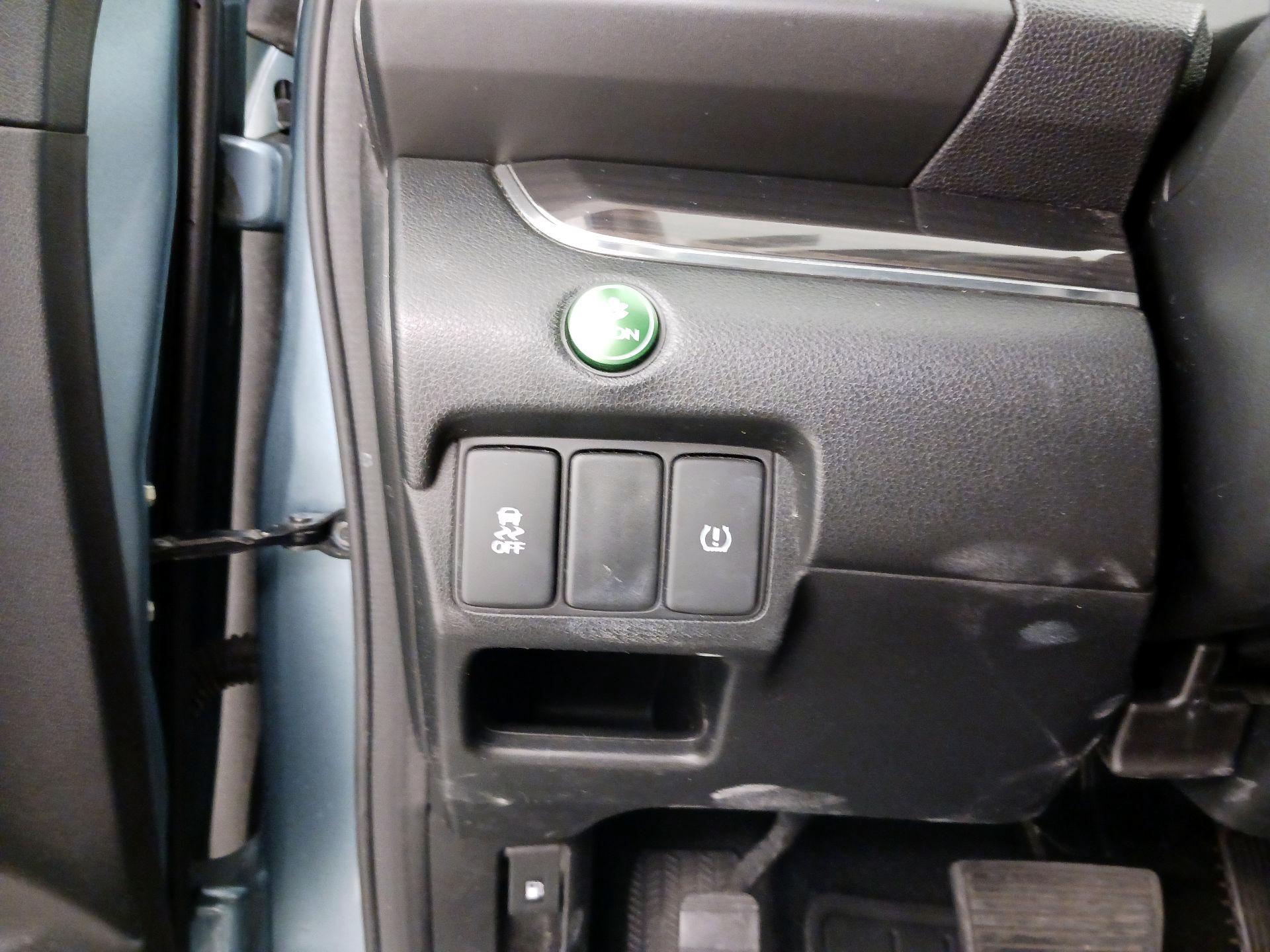 Thumbnail: 2016 Honda CR-V - 13