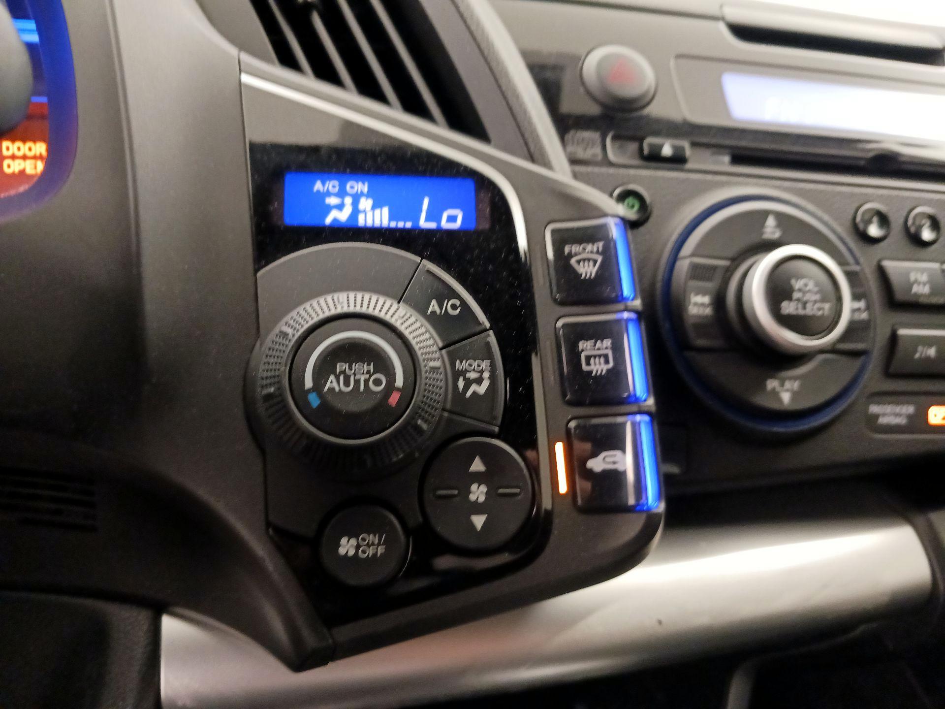 Thumbnail: 2015 Honda CR-Z - 15