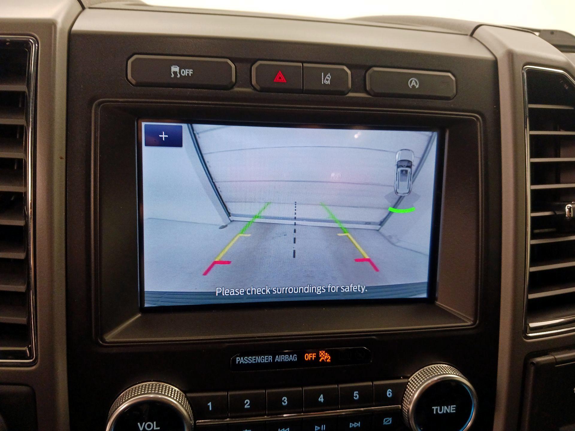 Thumbnail: 2021 Ford Expedition - 15