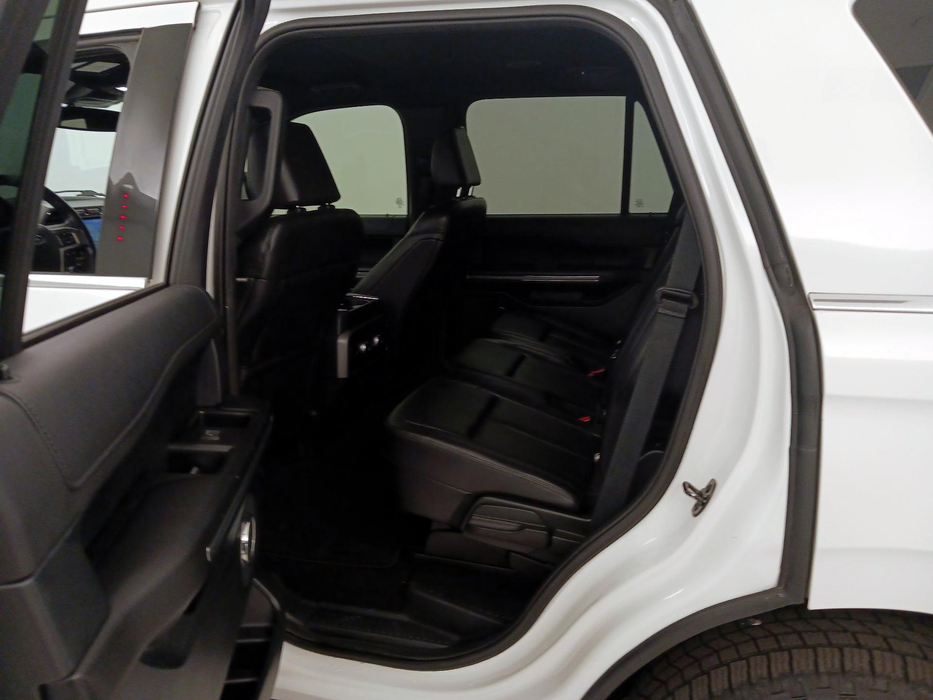 Thumbnail: 2021 Ford Expedition - 20