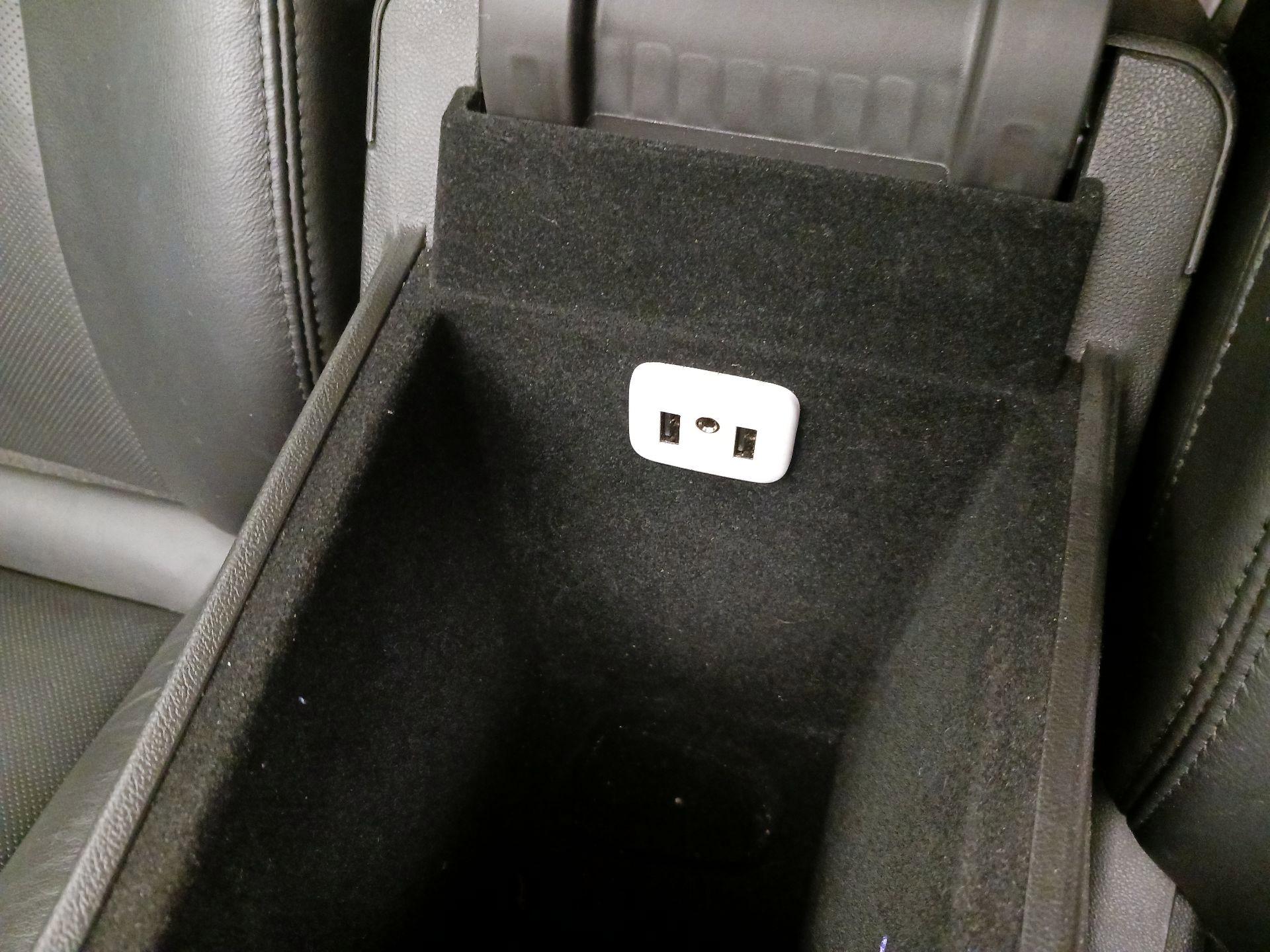 Thumbnail: 2017 Cadillac XT5 - 19