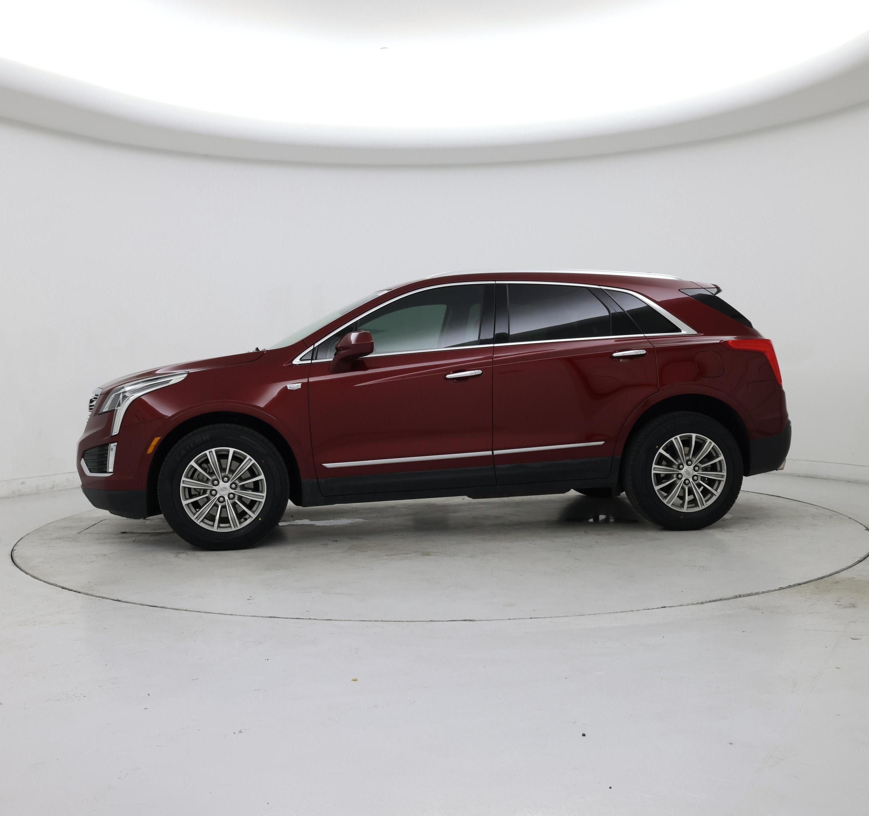 Thumbnail: 2017 Cadillac XT5 - 3