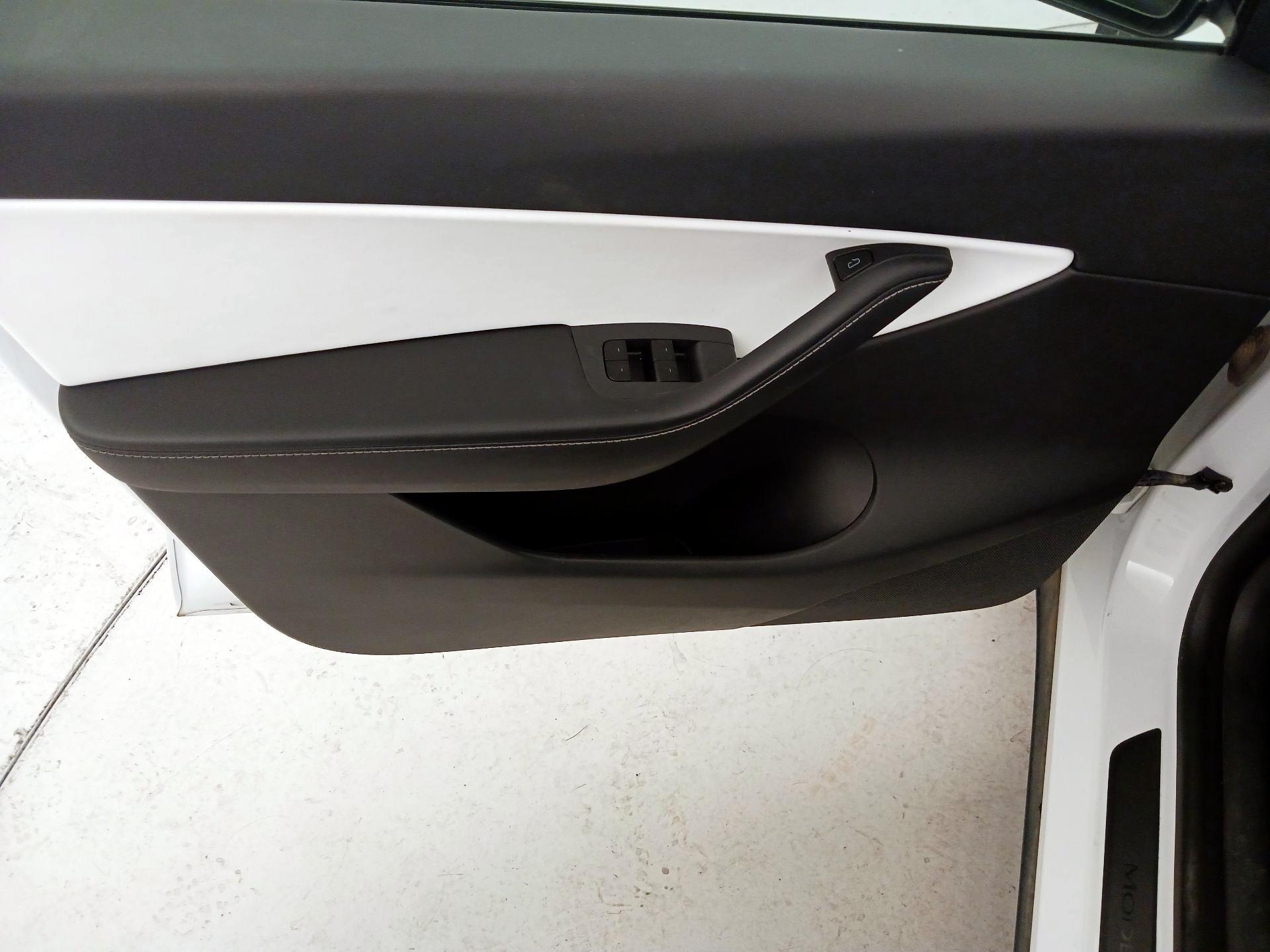 Thumbnail: 2021 Tesla Model Y - 12