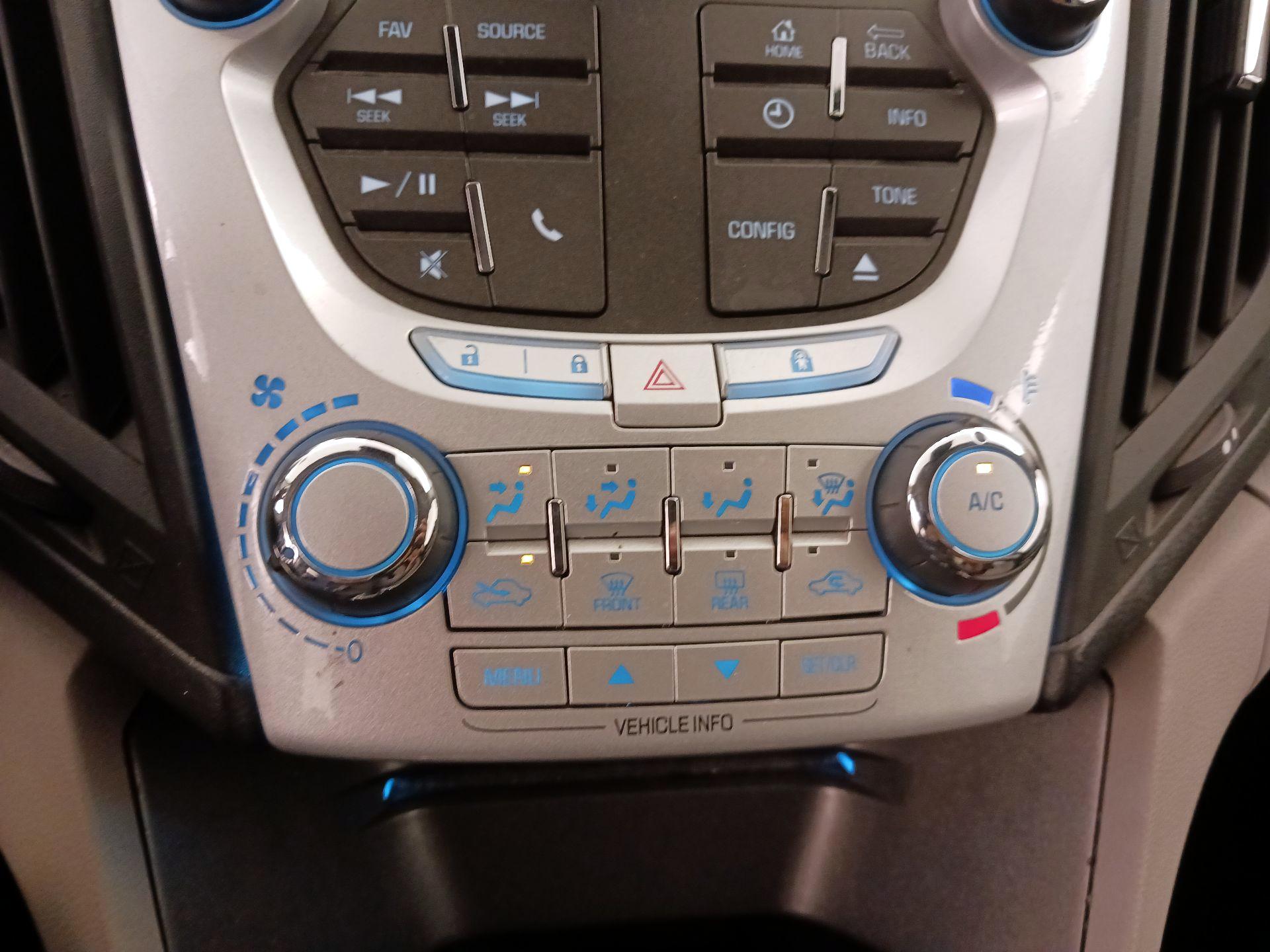 Thumbnail: 2014 Chevrolet Equinox - 15