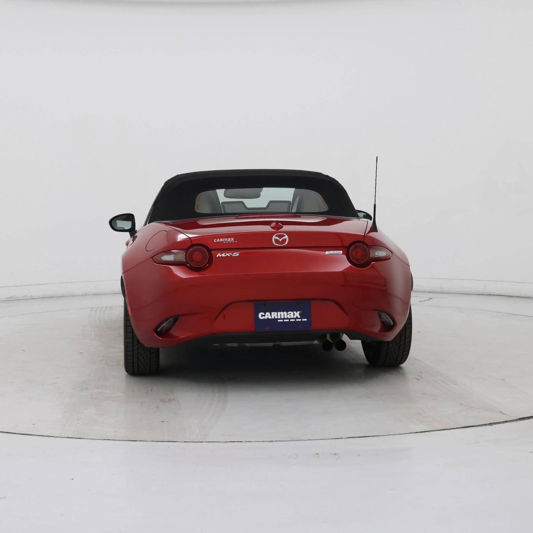 Thumbnail: 2016 Mazda MX-5 Miata - 6