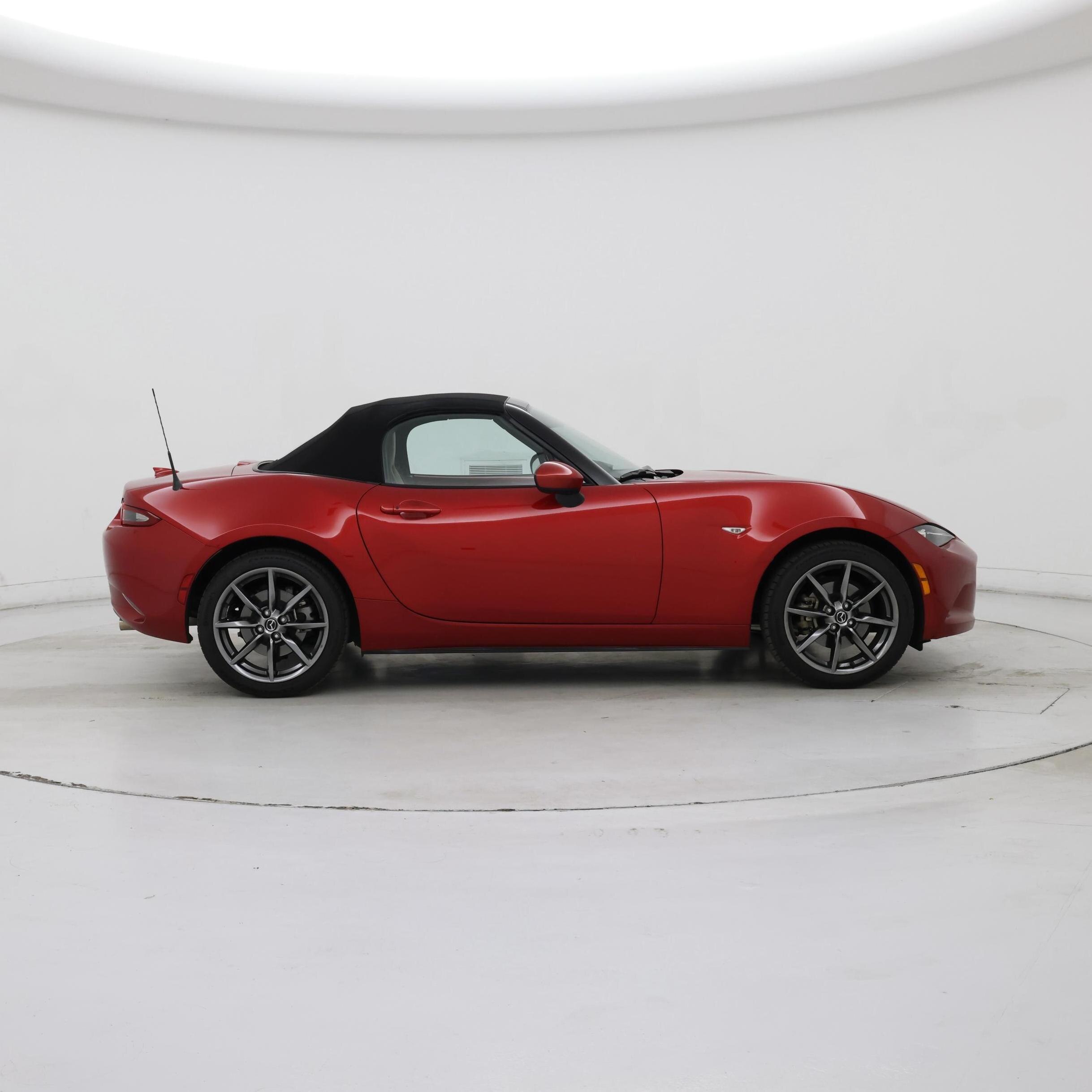 Thumbnail: 2016 Mazda MX-5 Miata - 7