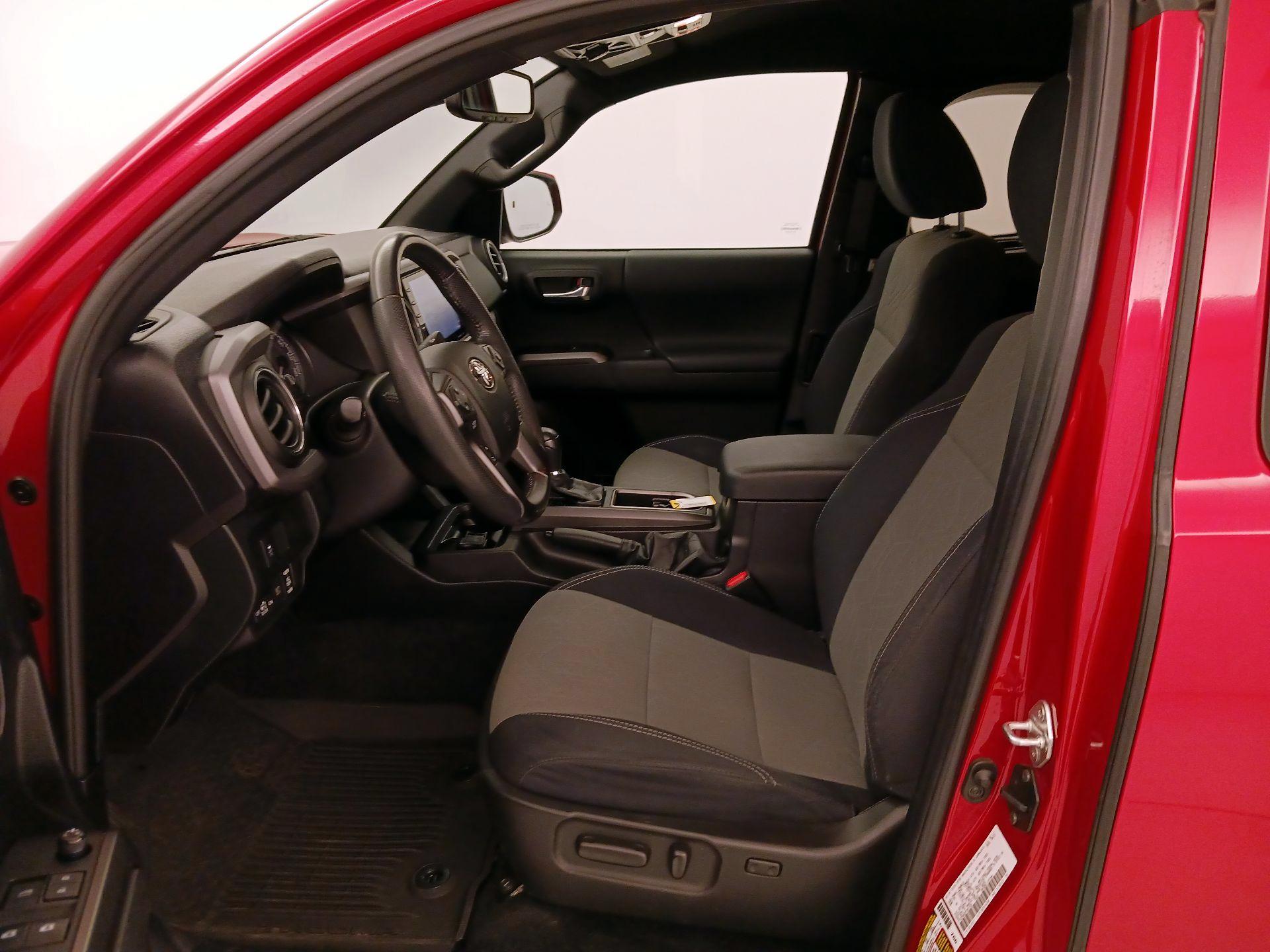 Thumbnail: 2021 Toyota Tacoma - 11