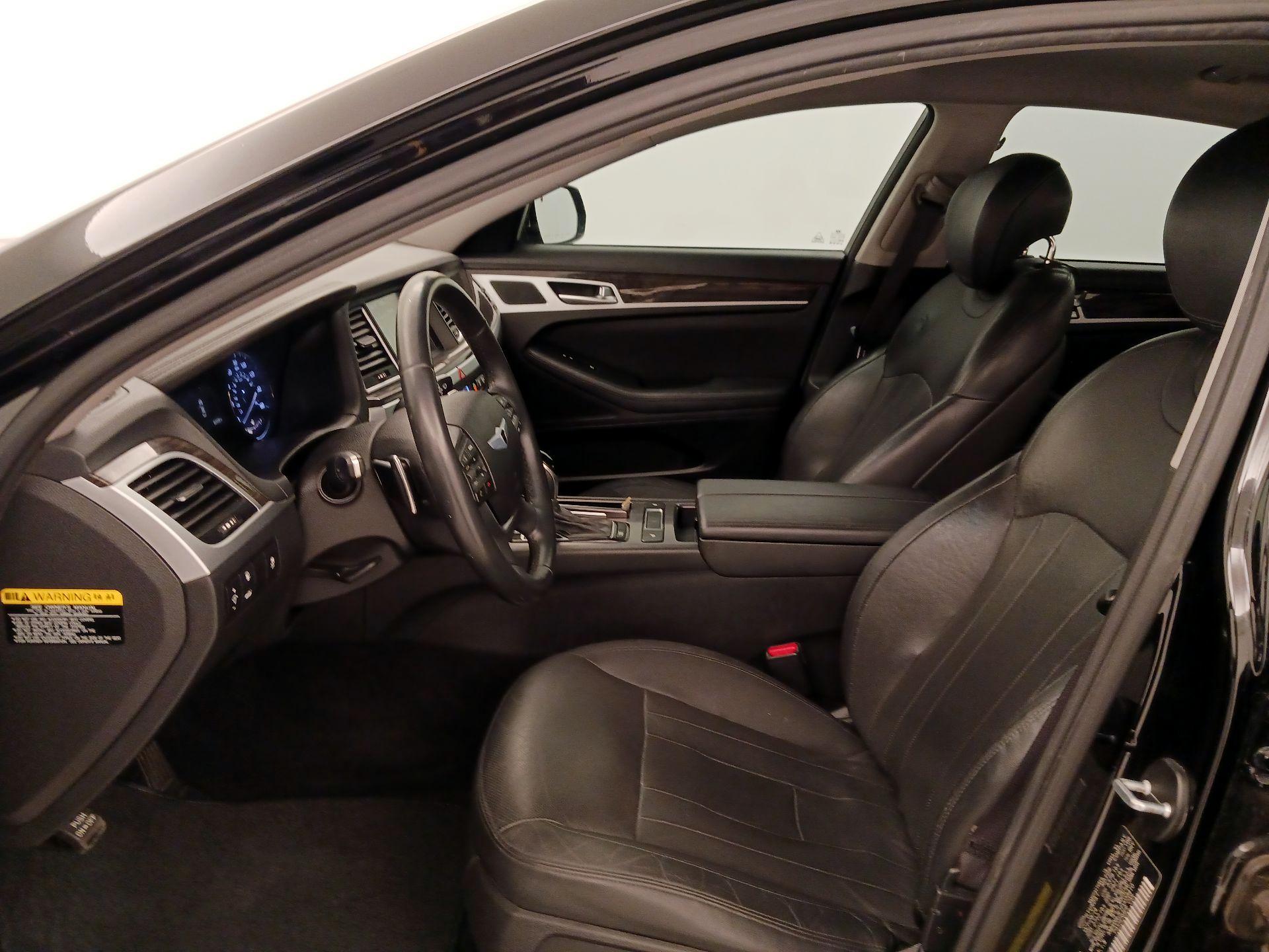 Thumbnail: 2015 Hyundai Genesis - 11