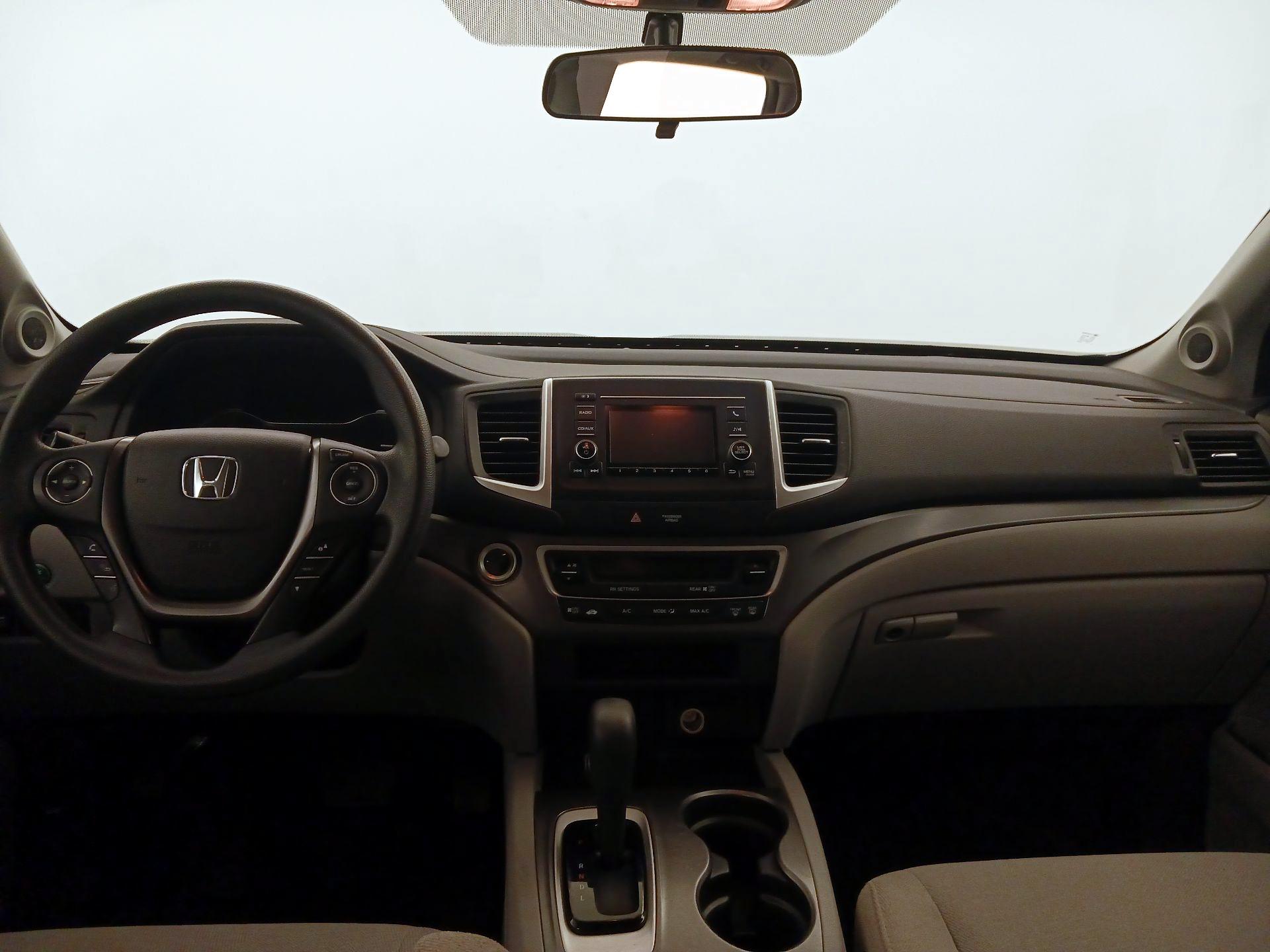 Thumbnail: 2016 Honda Pilot - 9