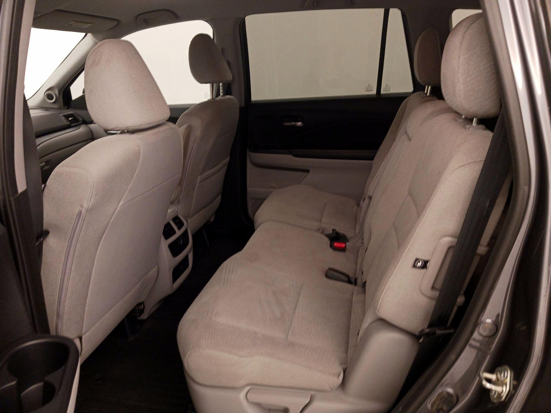 Thumbnail: 2016 Honda Pilot - 19