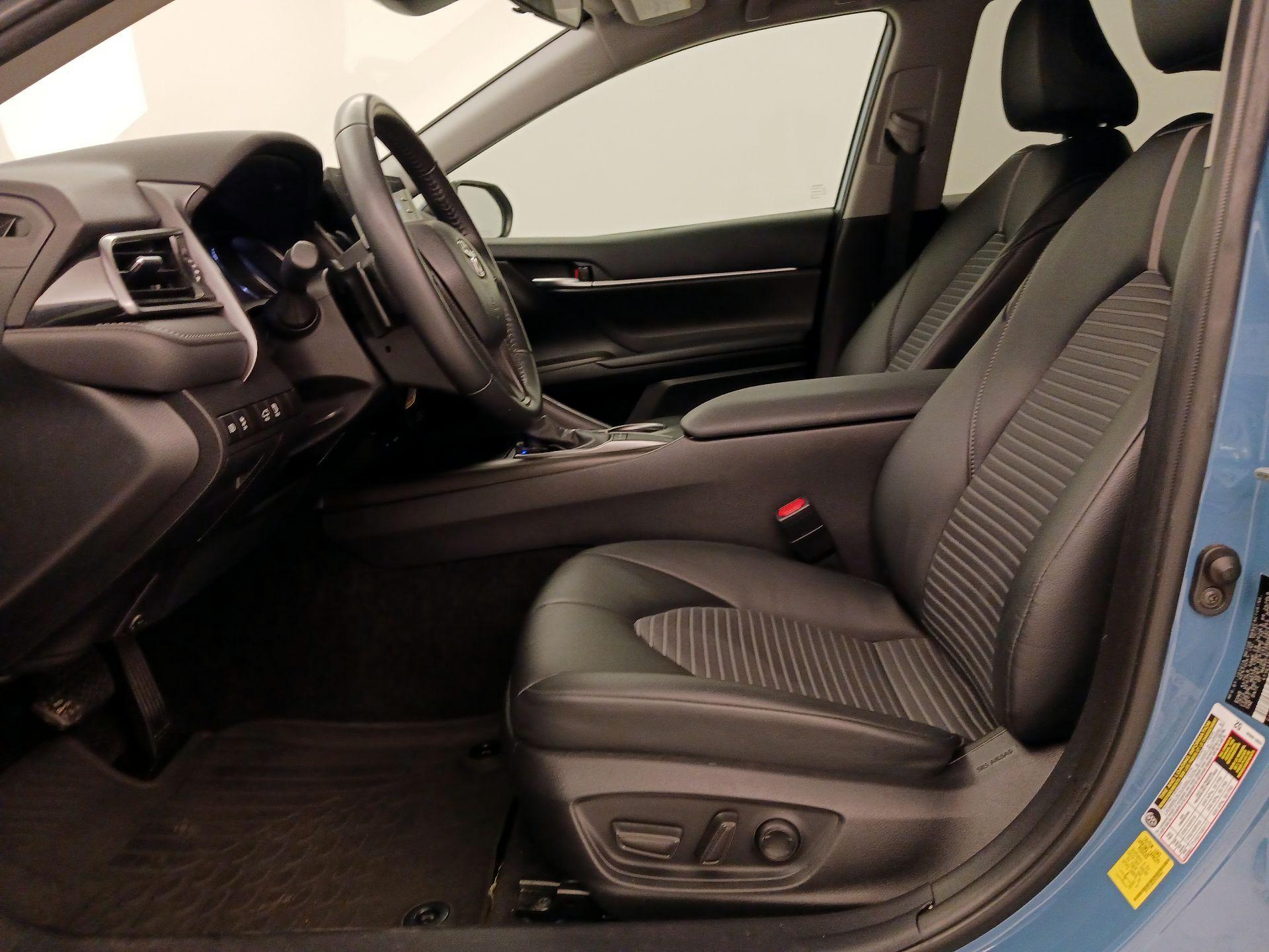 Thumbnail: 2023 Toyota Camry - 11