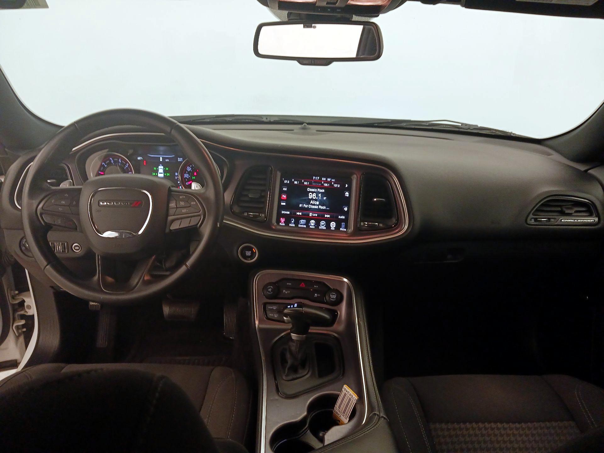 Thumbnail: 2016 Dodge Challenger - 9