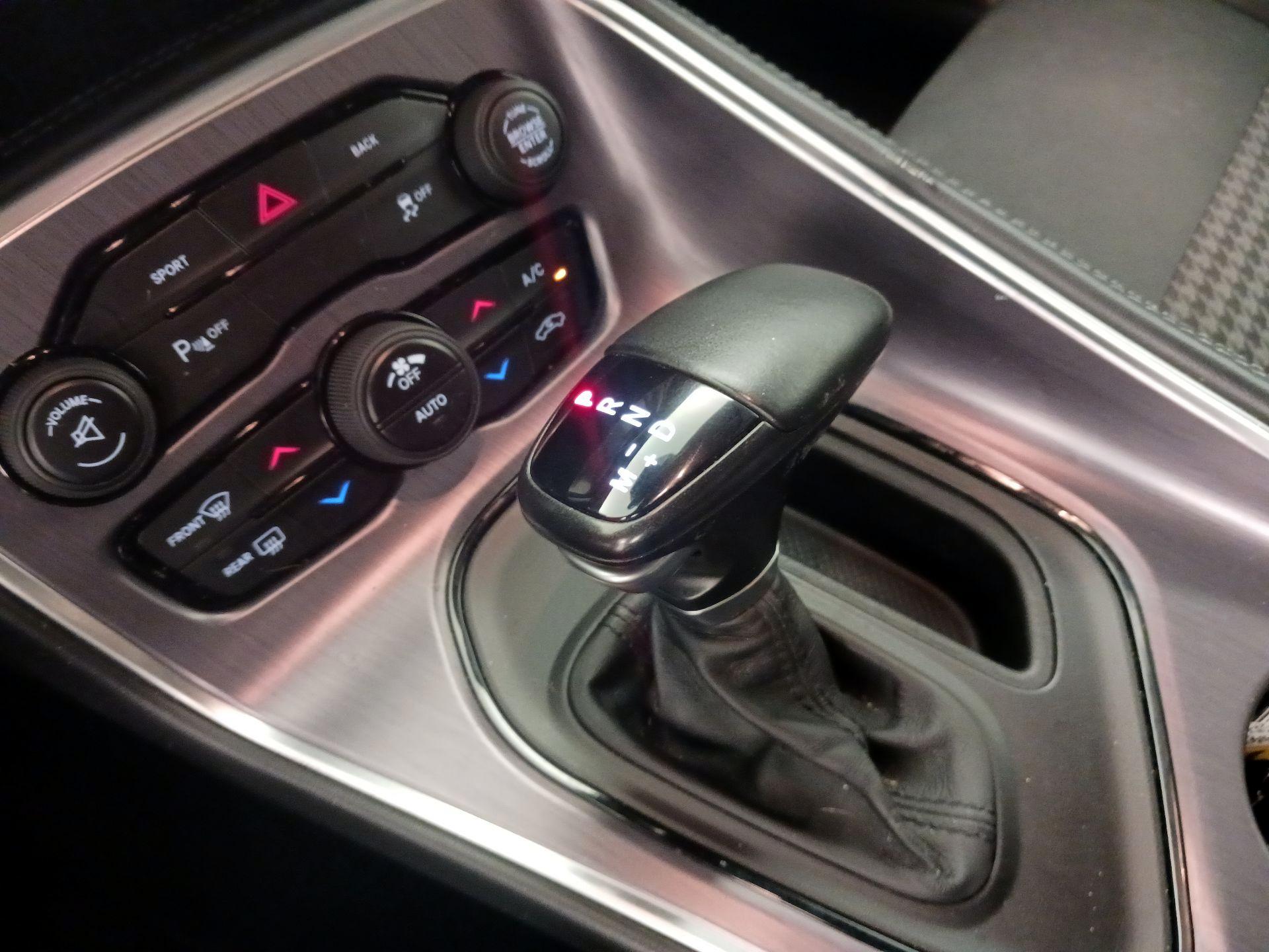 Thumbnail: 2016 Dodge Challenger - 17