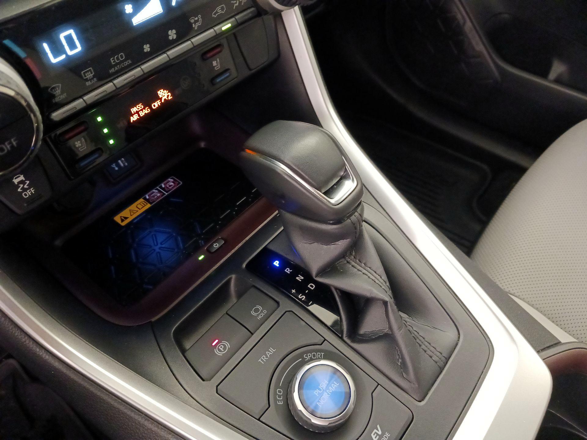 Thumbnail: 2023 Toyota RAV4 - 18