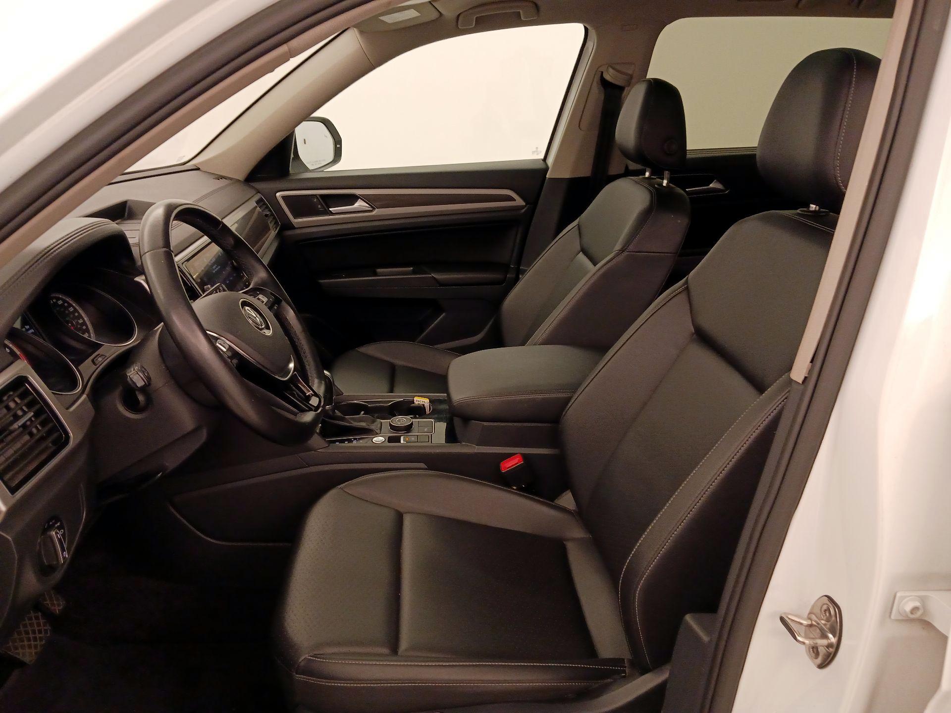 Thumbnail: 2018 Volkswagen Atlas - 11