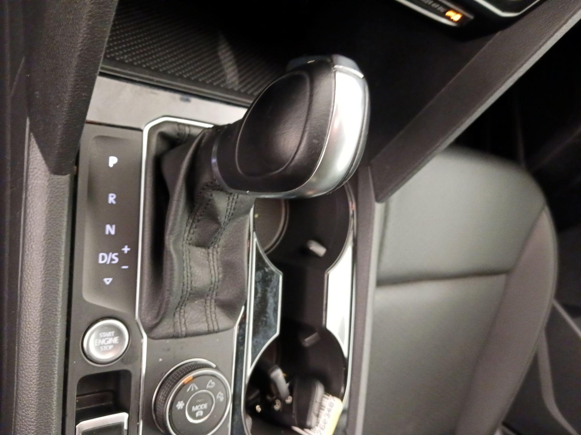 Thumbnail: 2018 Volkswagen Atlas - 17