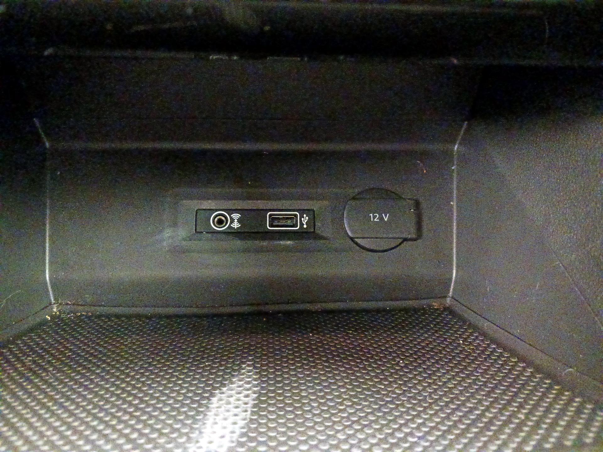 Thumbnail: 2018 Volkswagen Atlas - 18