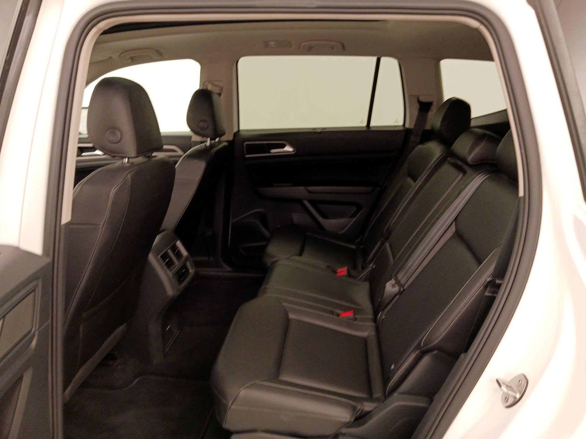 Thumbnail: 2018 Volkswagen Atlas - 20