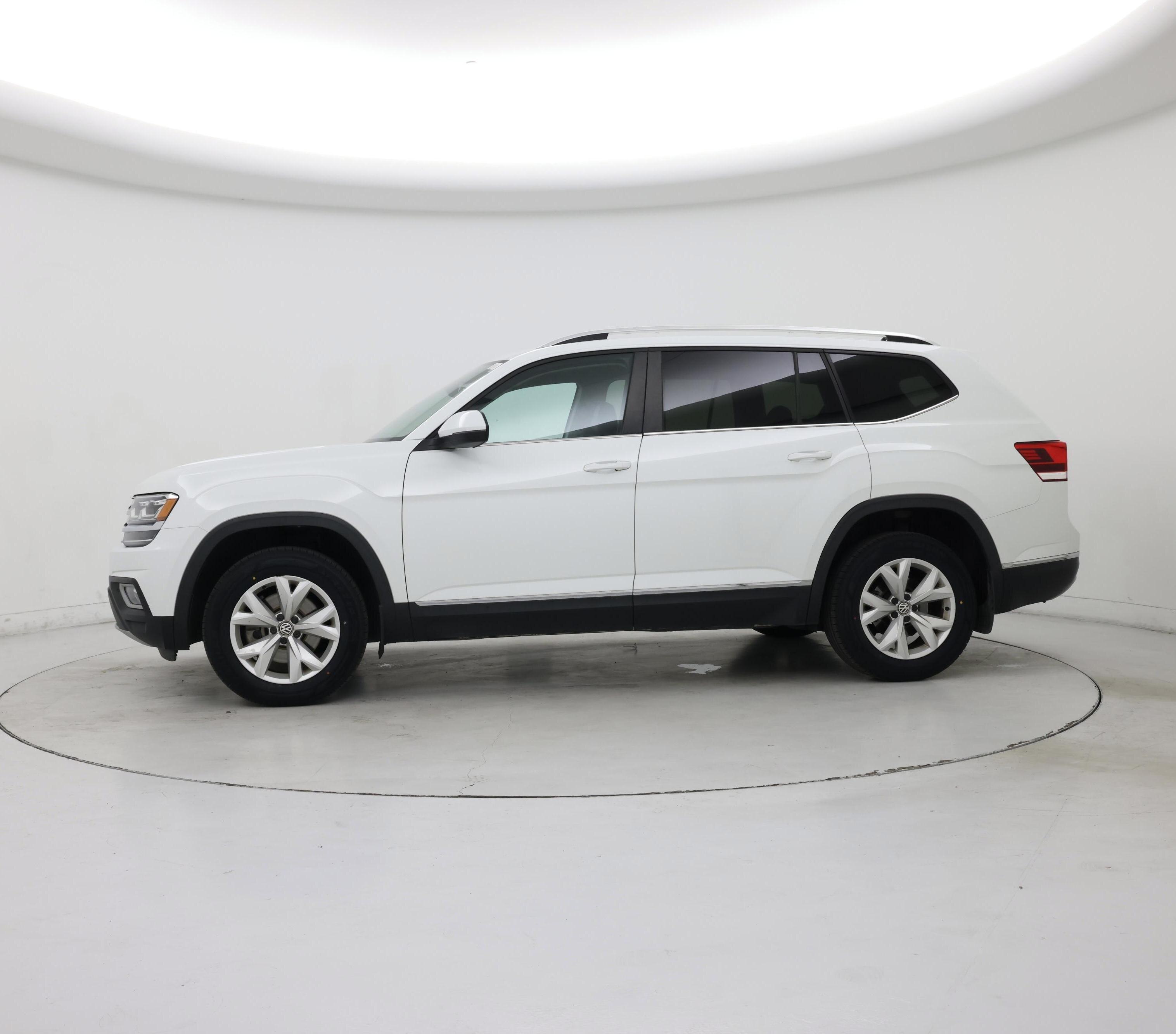 Thumbnail: 2018 Volkswagen Atlas - 3