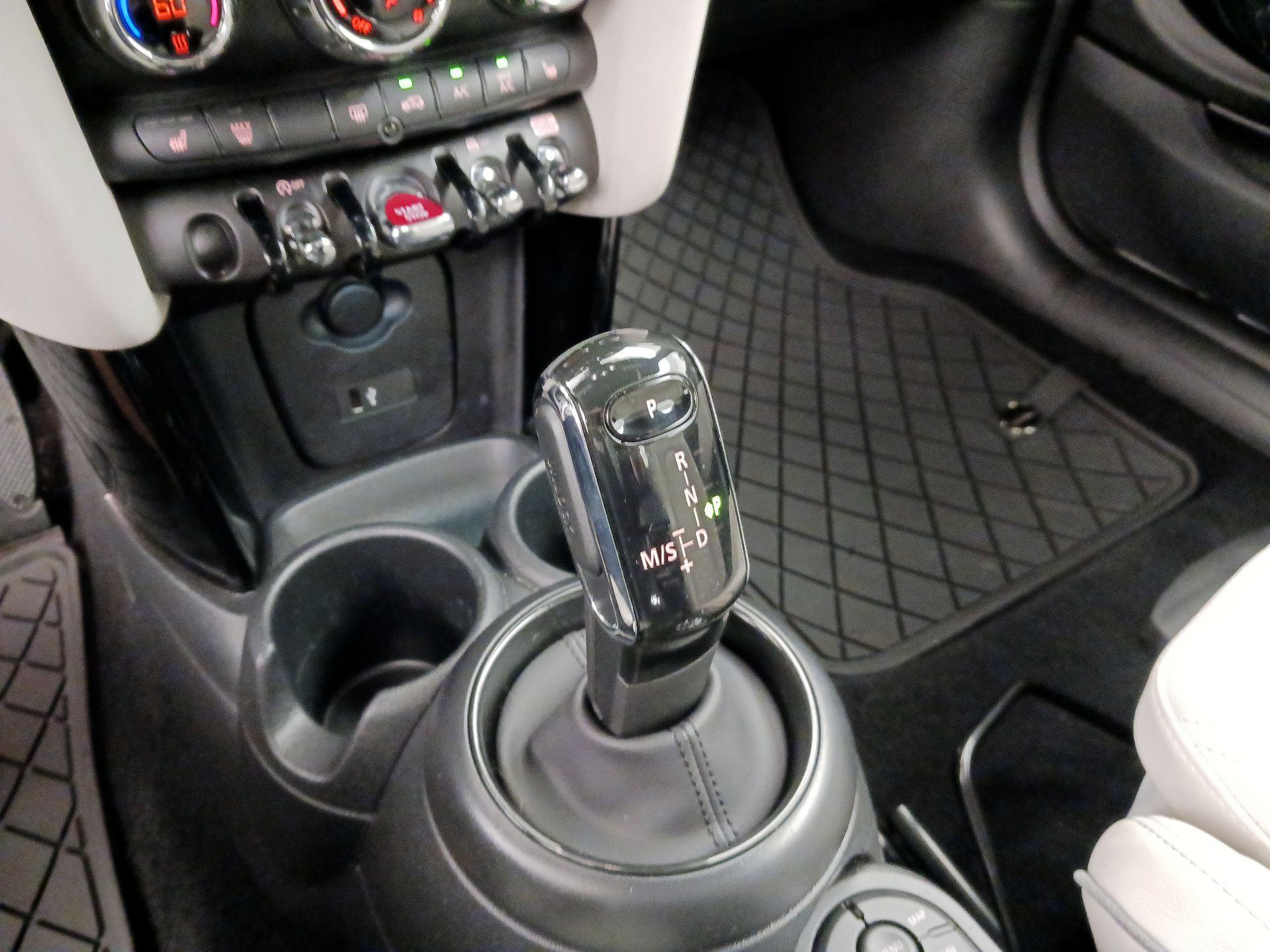 Thumbnail: 2024 MINI Cooper - 18