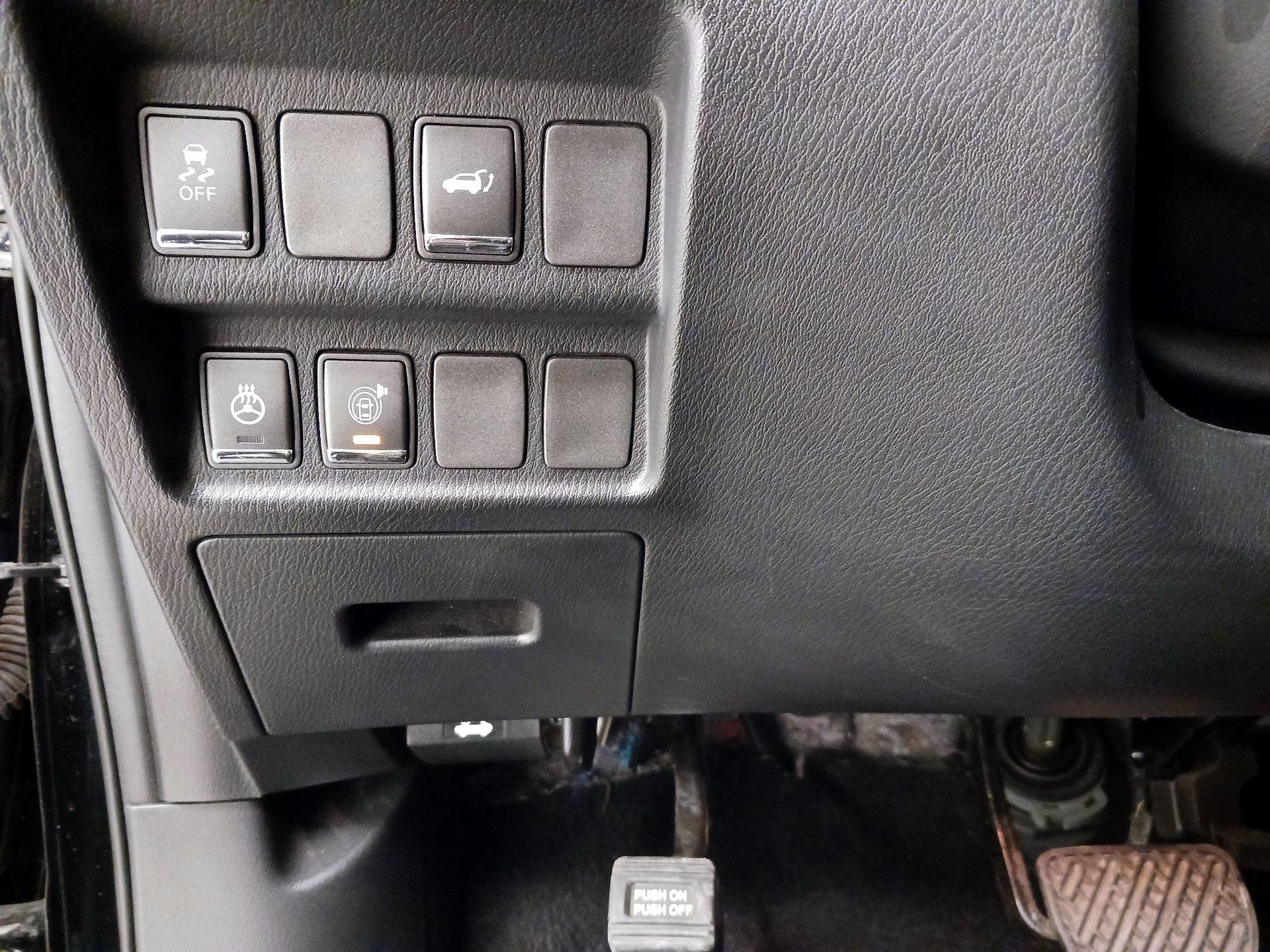 Thumbnail: 2019 INFINITI QX60 - 13