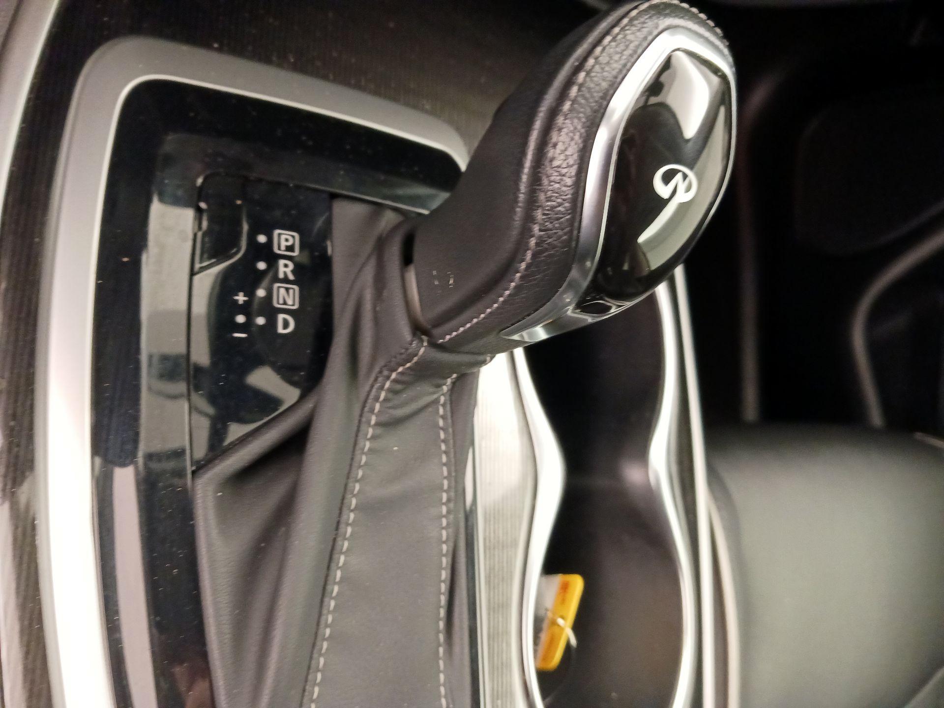 Thumbnail: 2019 INFINITI QX60 - 18