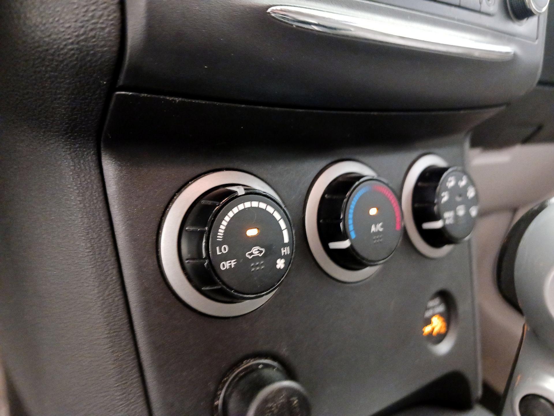 Thumbnail: 2014 Nissan Rogue - 16