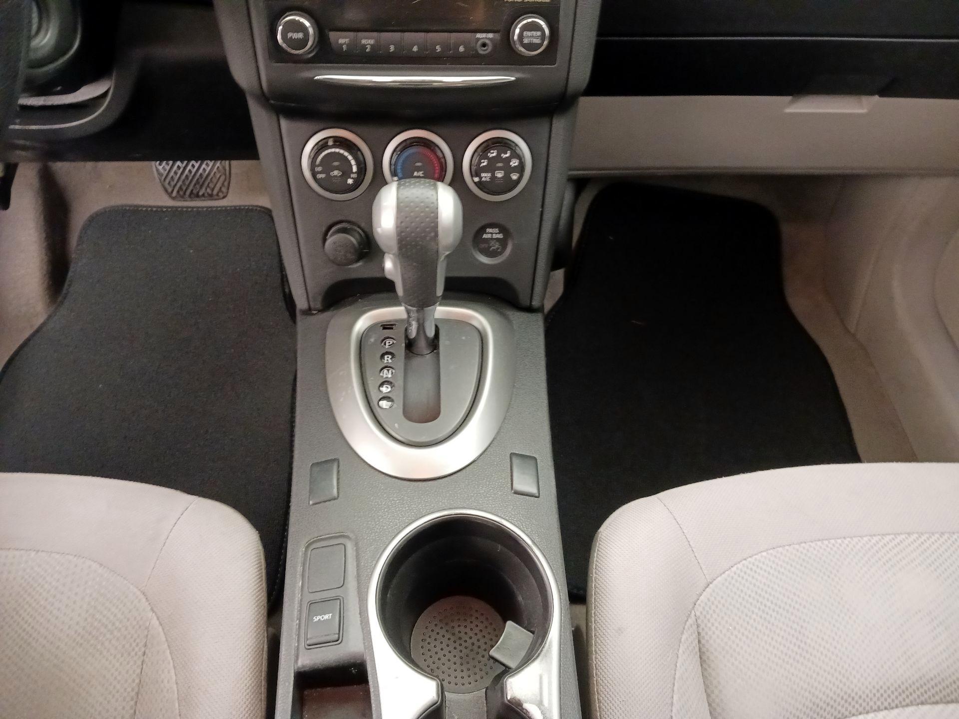 Thumbnail: 2014 Nissan Rogue - 17