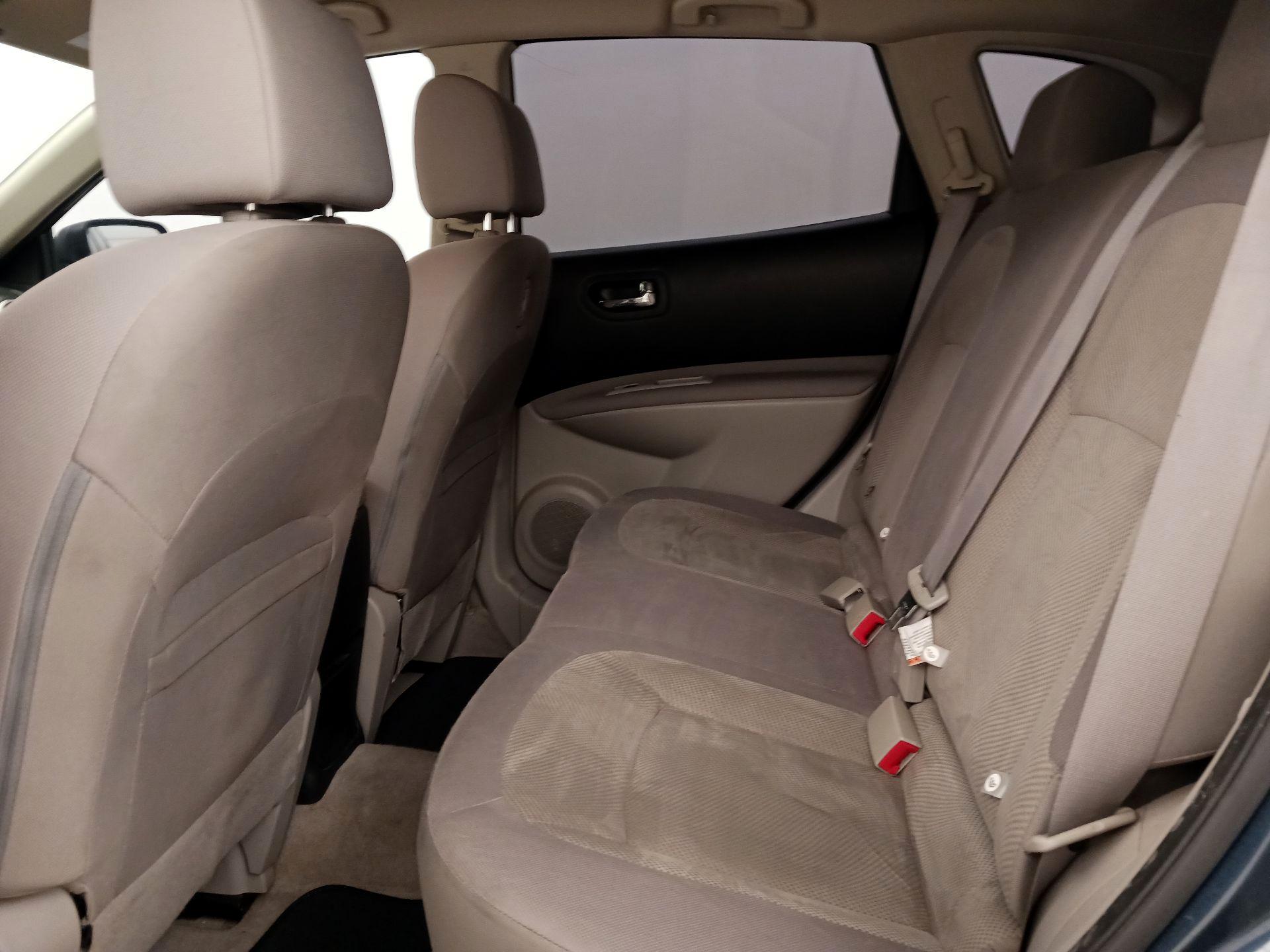 Thumbnail: 2014 Nissan Rogue - 19