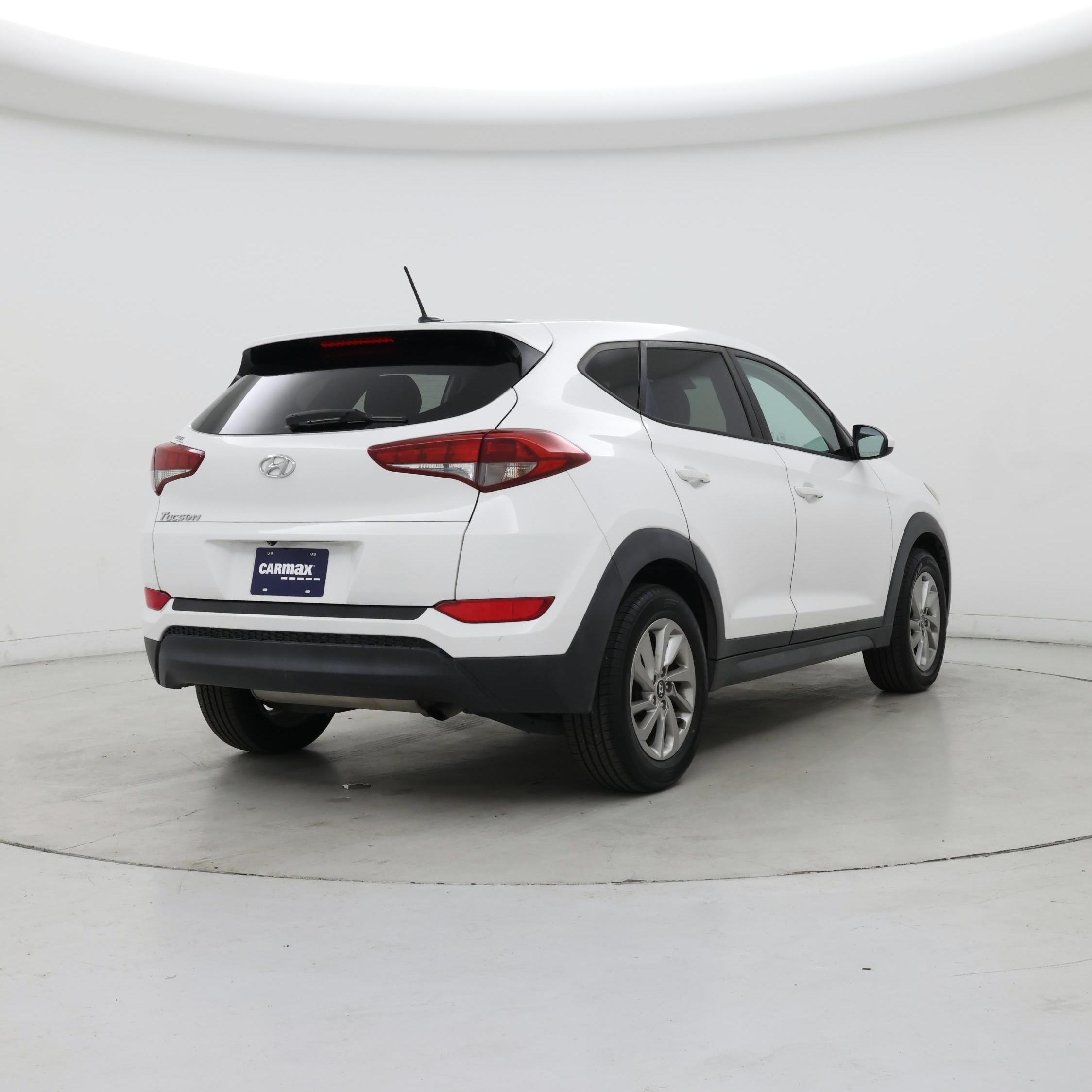 Thumbnail: 2017 Hyundai Tucson - 8