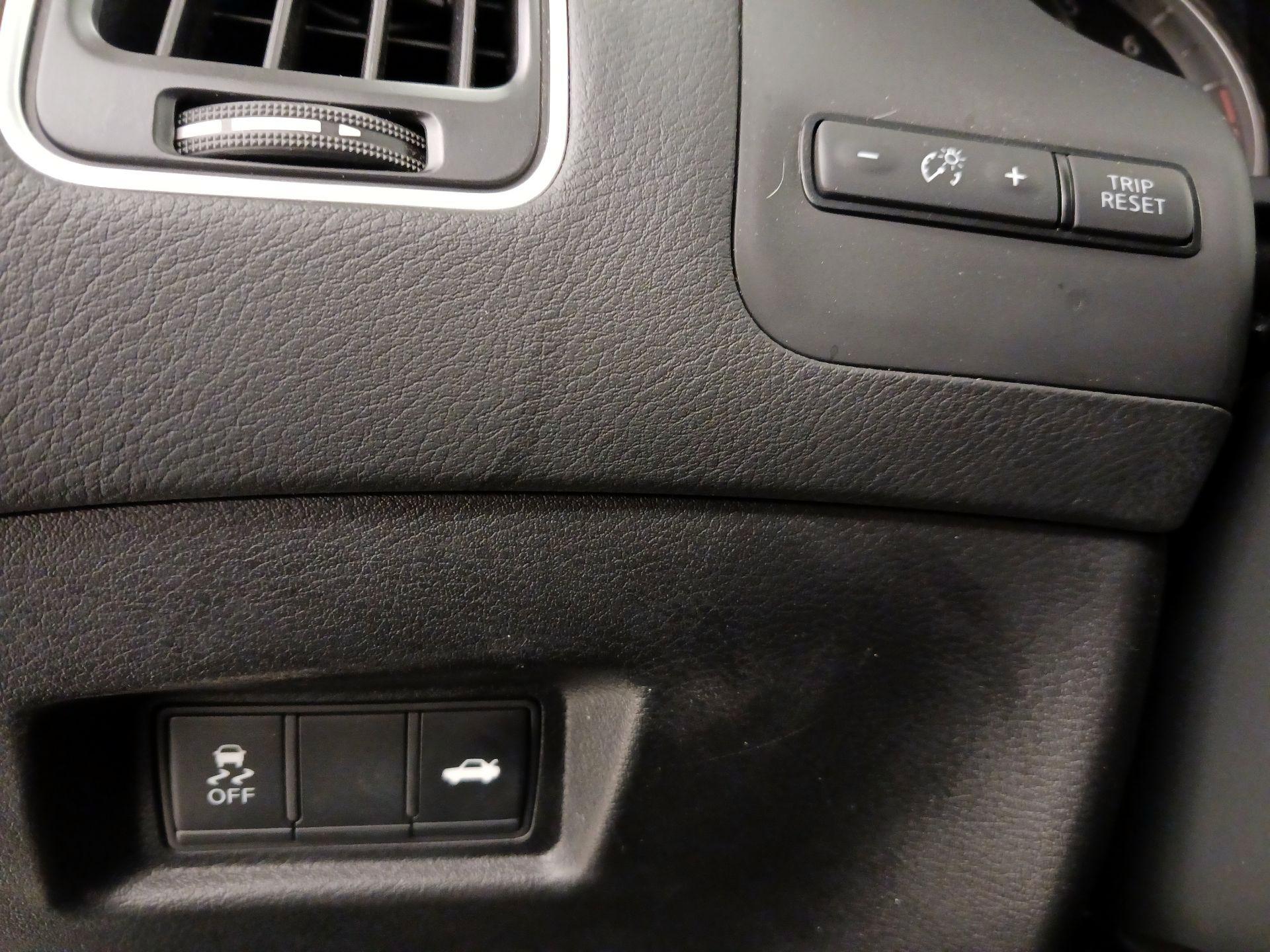 Thumbnail: 2019 INFINITI Q50 - 13