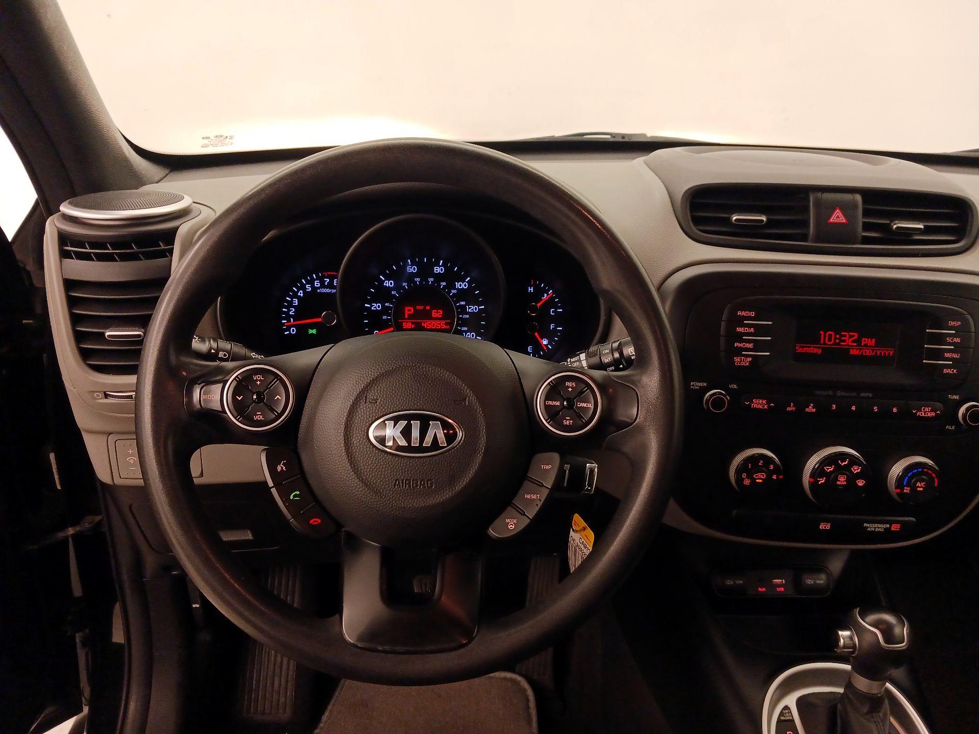 Thumbnail: 2016 Kia Soul - 10